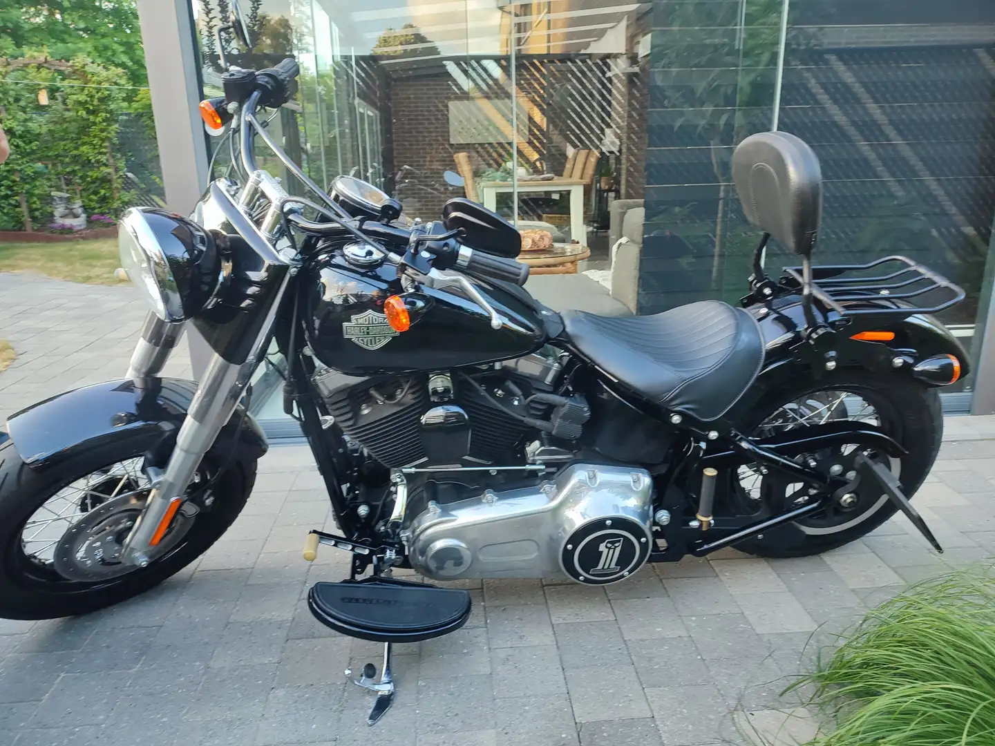 Harley-Davidson Softail Slim 103 ci vivid black Zwart - 2