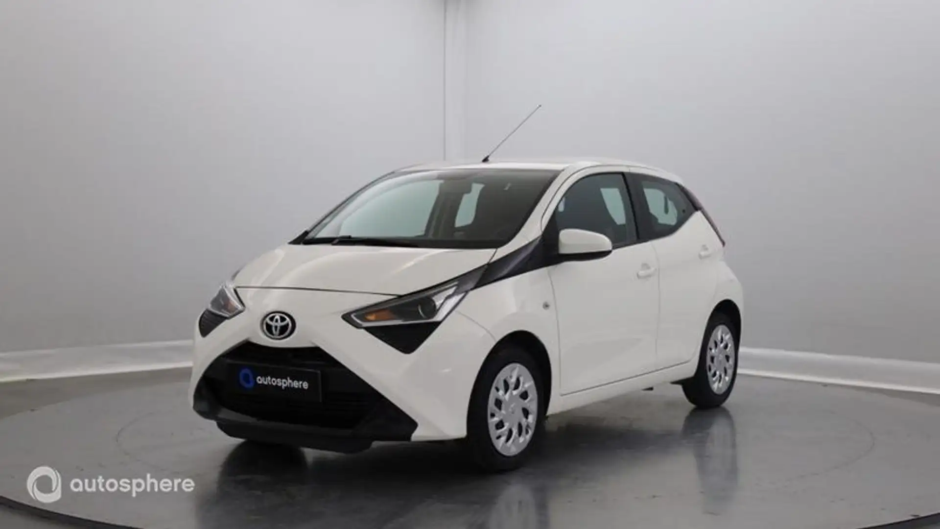 Toyota Aygo 1.0 VVT-i 72ch x-play 5p - 1