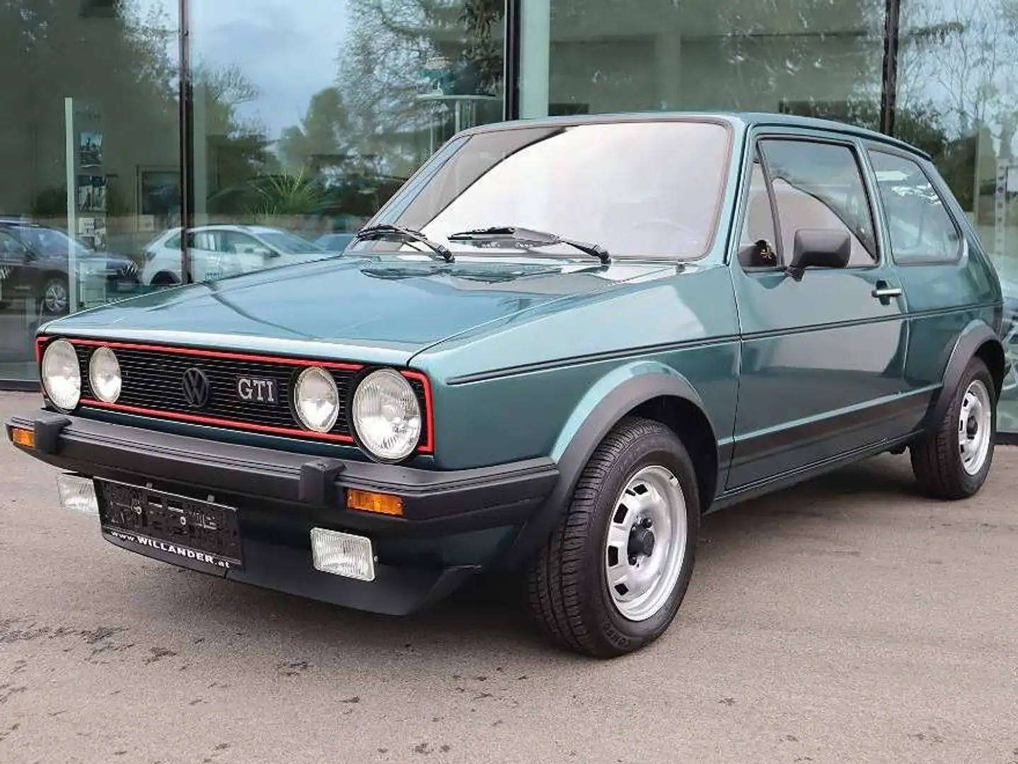 Volkswagen Golf GTI 1,6 Зелений - 1