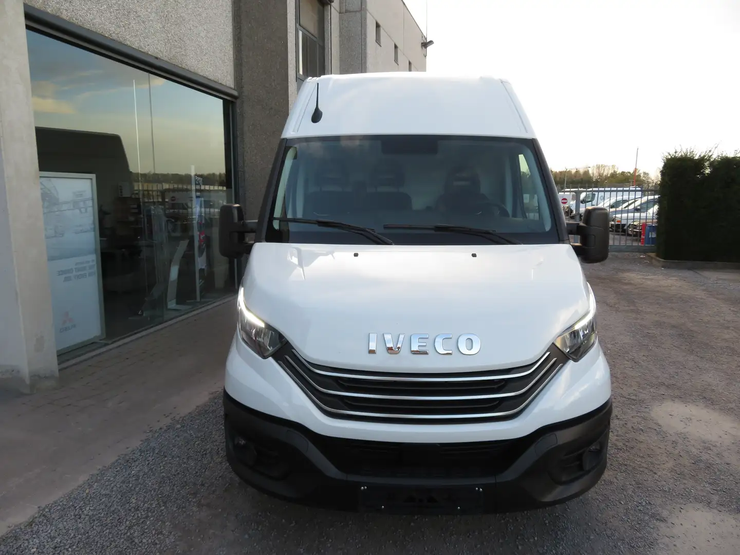 Iveco Daily 35S14 L3H2 Wit - 2