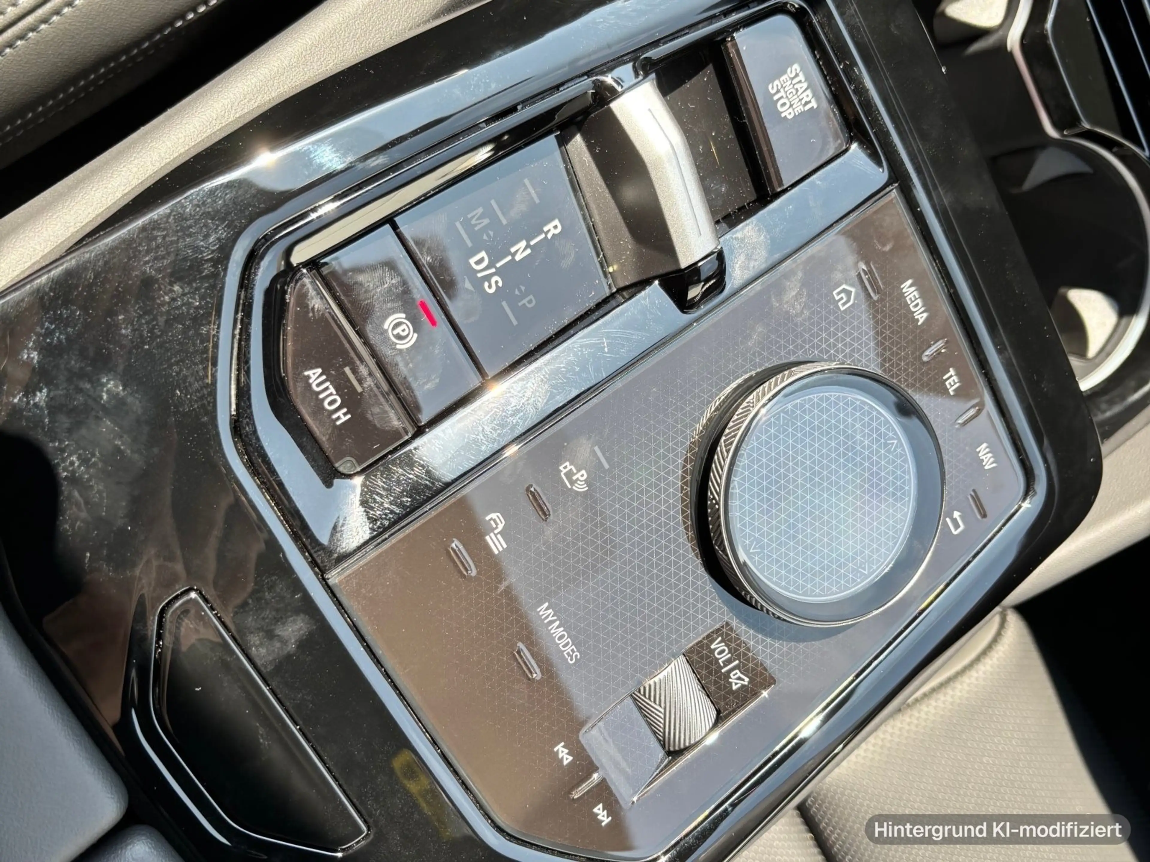 BMW 550 e xDrive Limousine M Sportpaket Head-Up DAB — photo 10