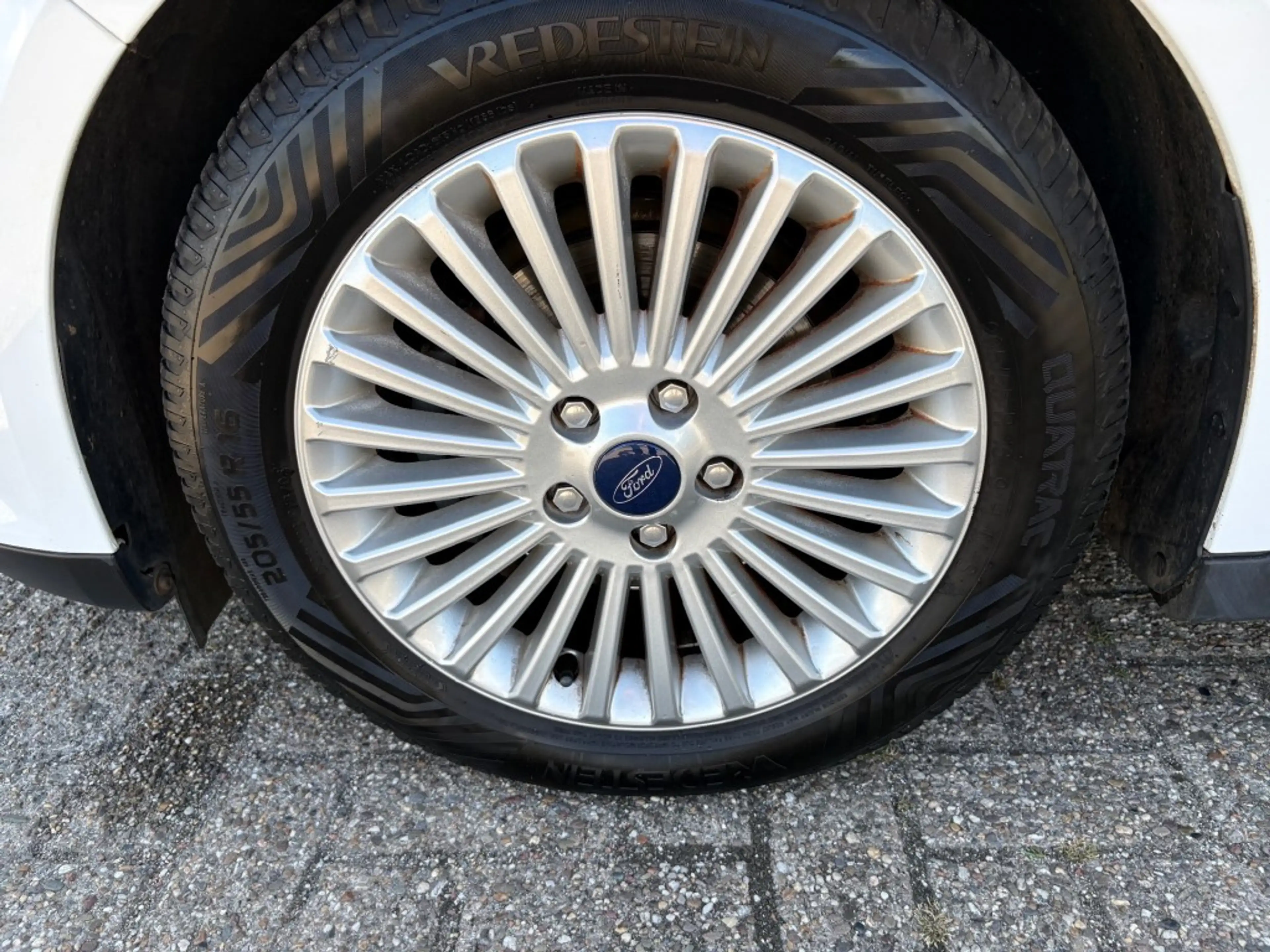 Ford C-Max 1.6 Titanium Panodak - Clima - Trekhaak - Leer — photo 8