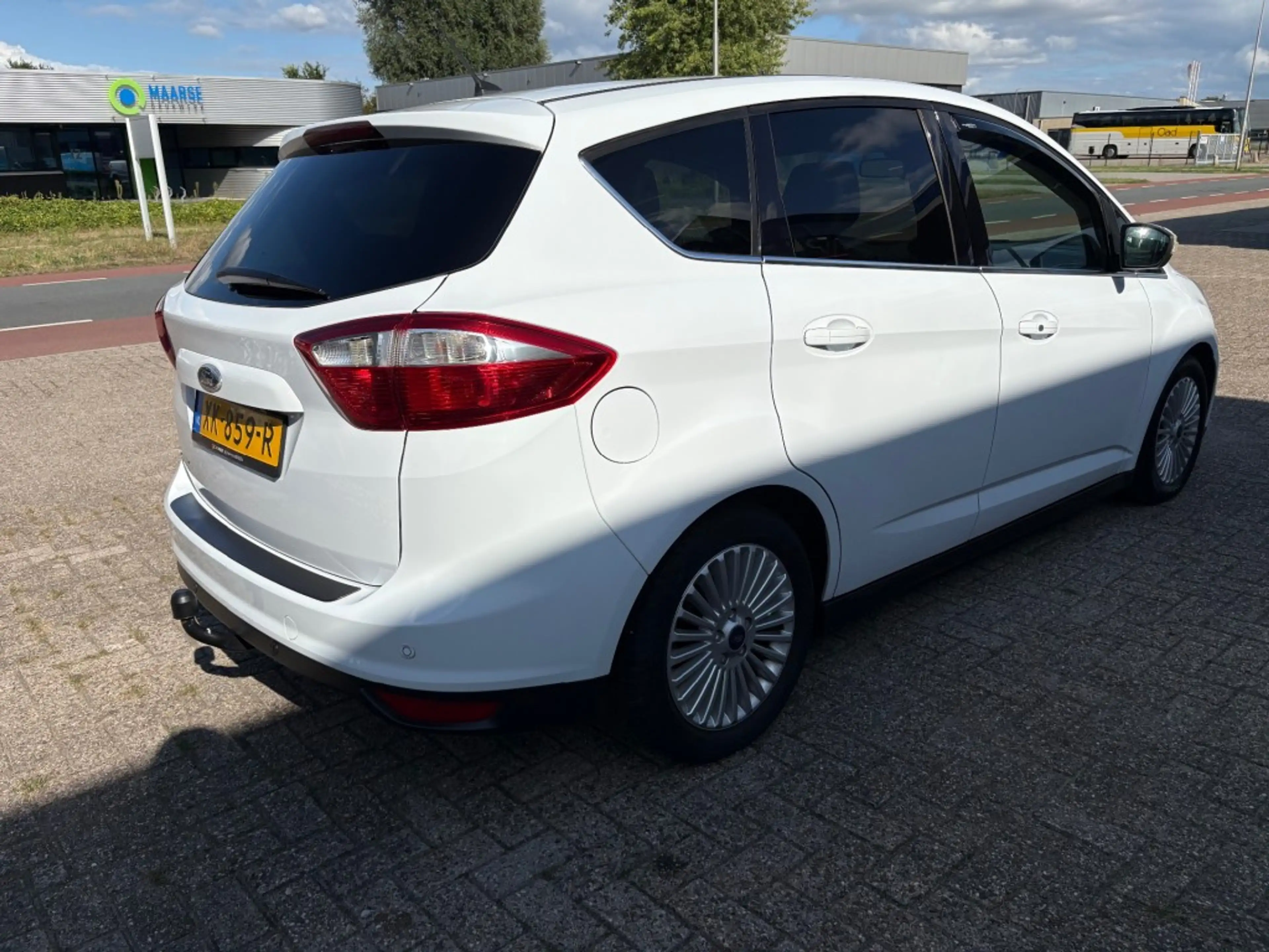 Ford C-Max 1.6 Titanium Panodak - Clima - Trekhaak - Leer — photo 5