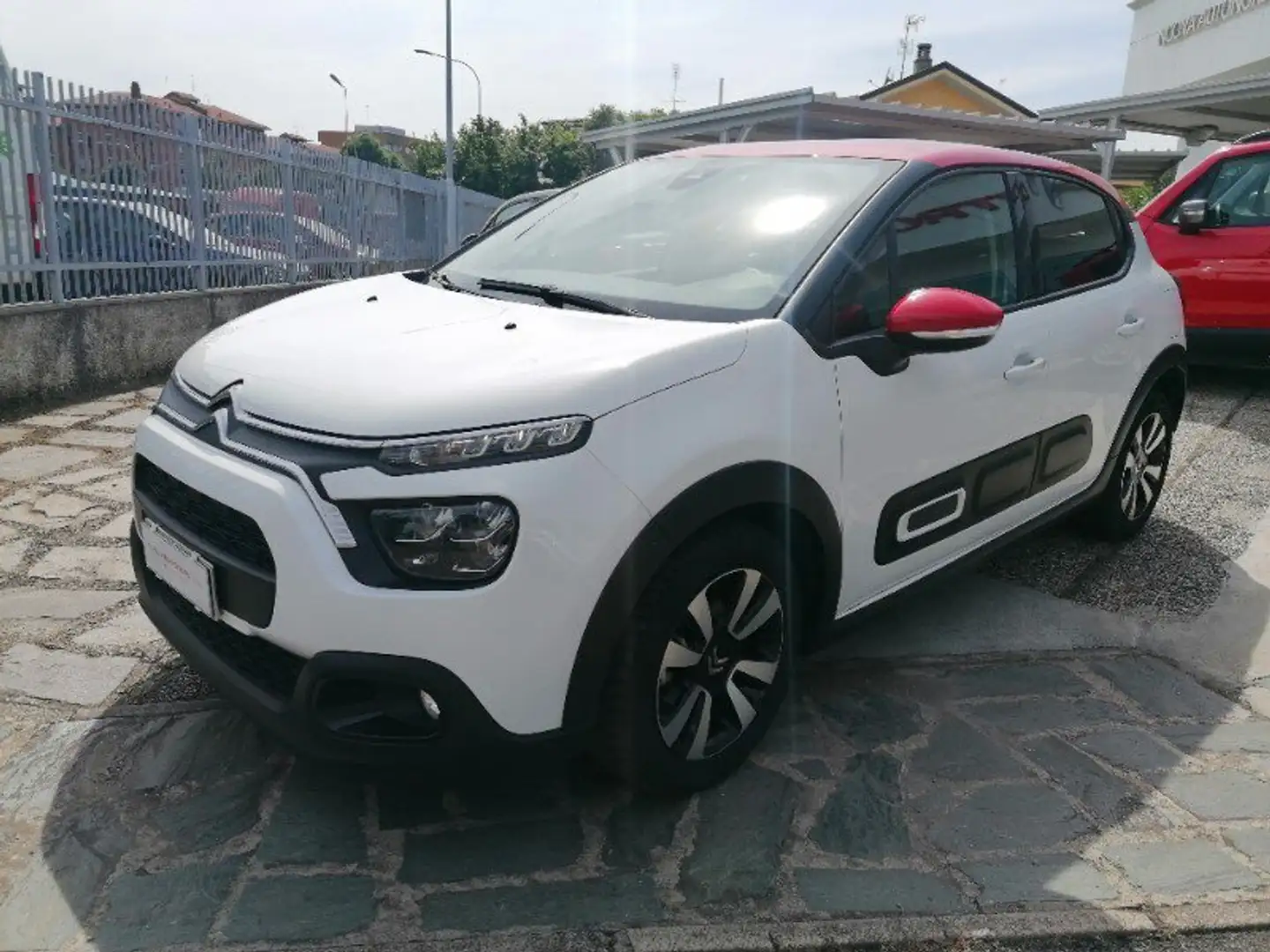 Citroen C3 C3 PureTech 83 S&S Shine Bianco - 2