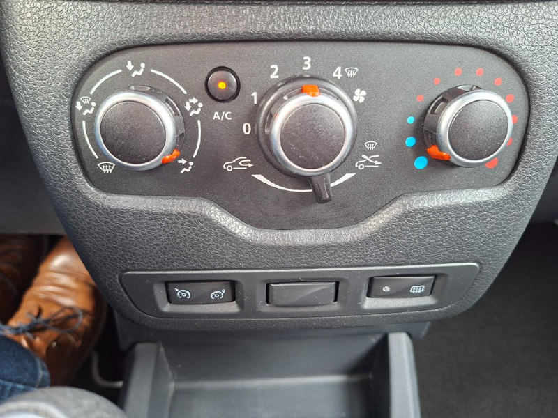 Dacia Lodgy Stepway*AHK*7-Sitzer*Kamera*Klima*Navi*Tempo — photo 15