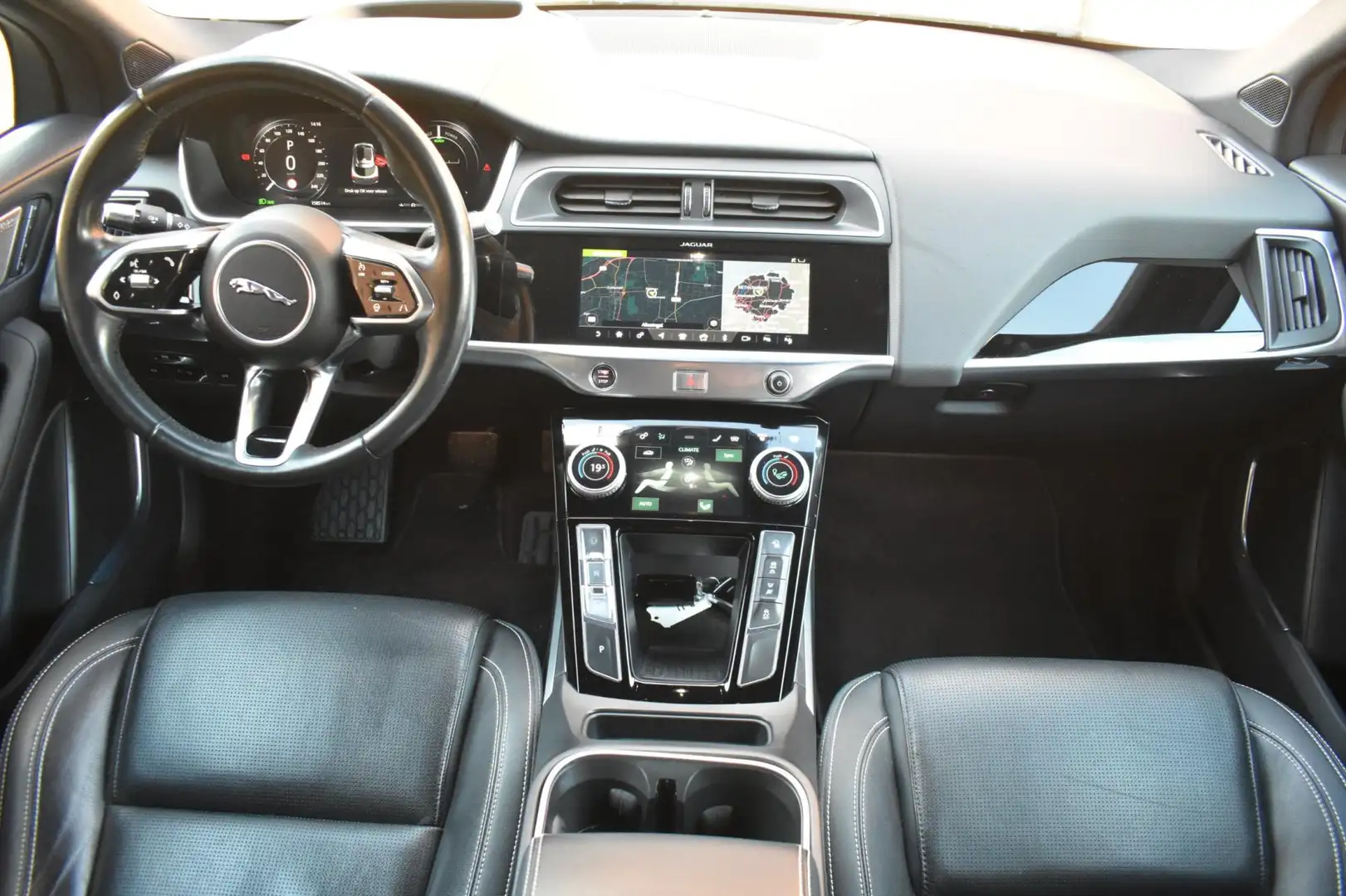 Jaguar I-Pace EV400 SE 90 kWh '18 SOH 80,6% LED Leder Clima Navi Weiß - 2