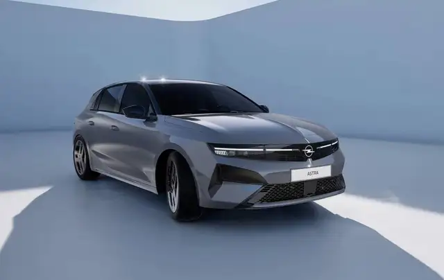 Opel Astra view 3