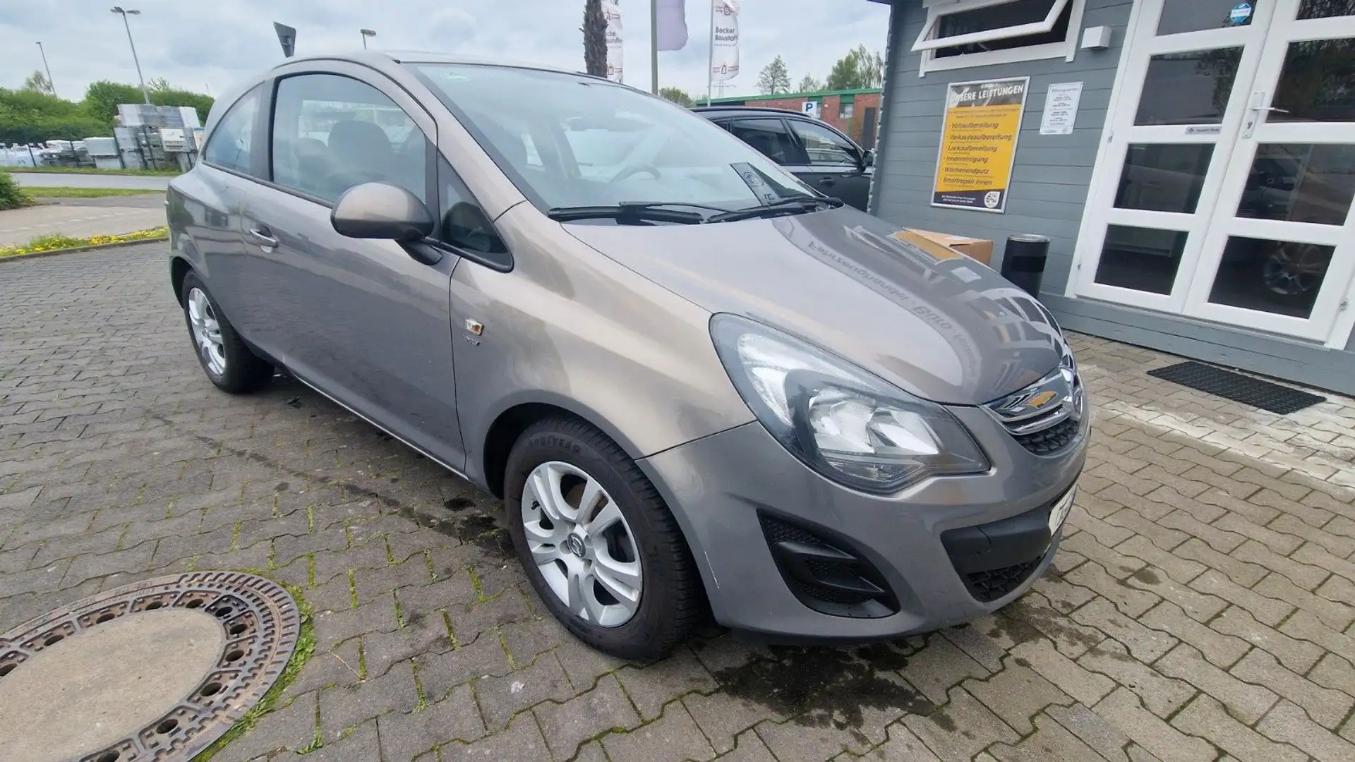 Opel Corsa D Energy Braun - 1