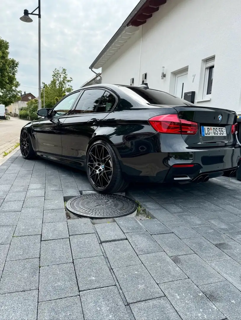 BMW M3 Compition Schwarz - 2