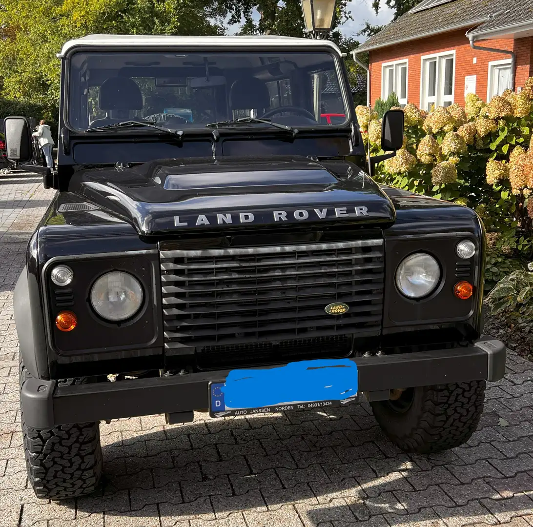 Land Rover Defender Defender 90 Station Wagon SE Czarny - 2