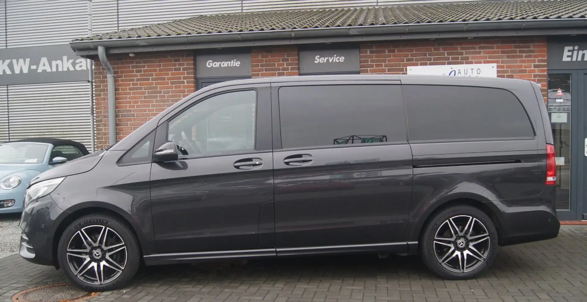 Mercedes-Benz V 300 d AVANTGARDE EDITION Aut. 4M lang Pano/LED Gris - 2