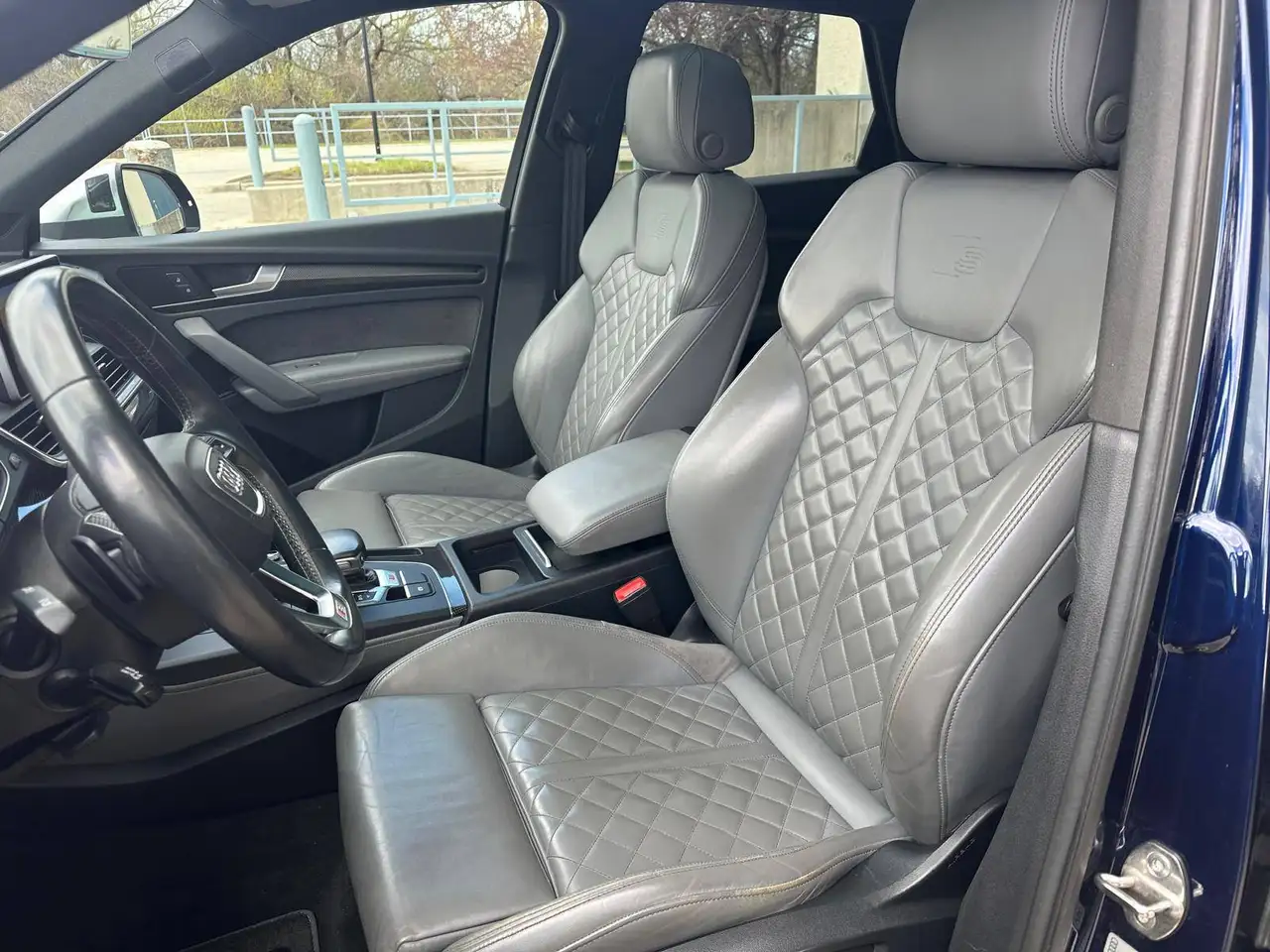 Audi SQ5 снимка Audi SQ5