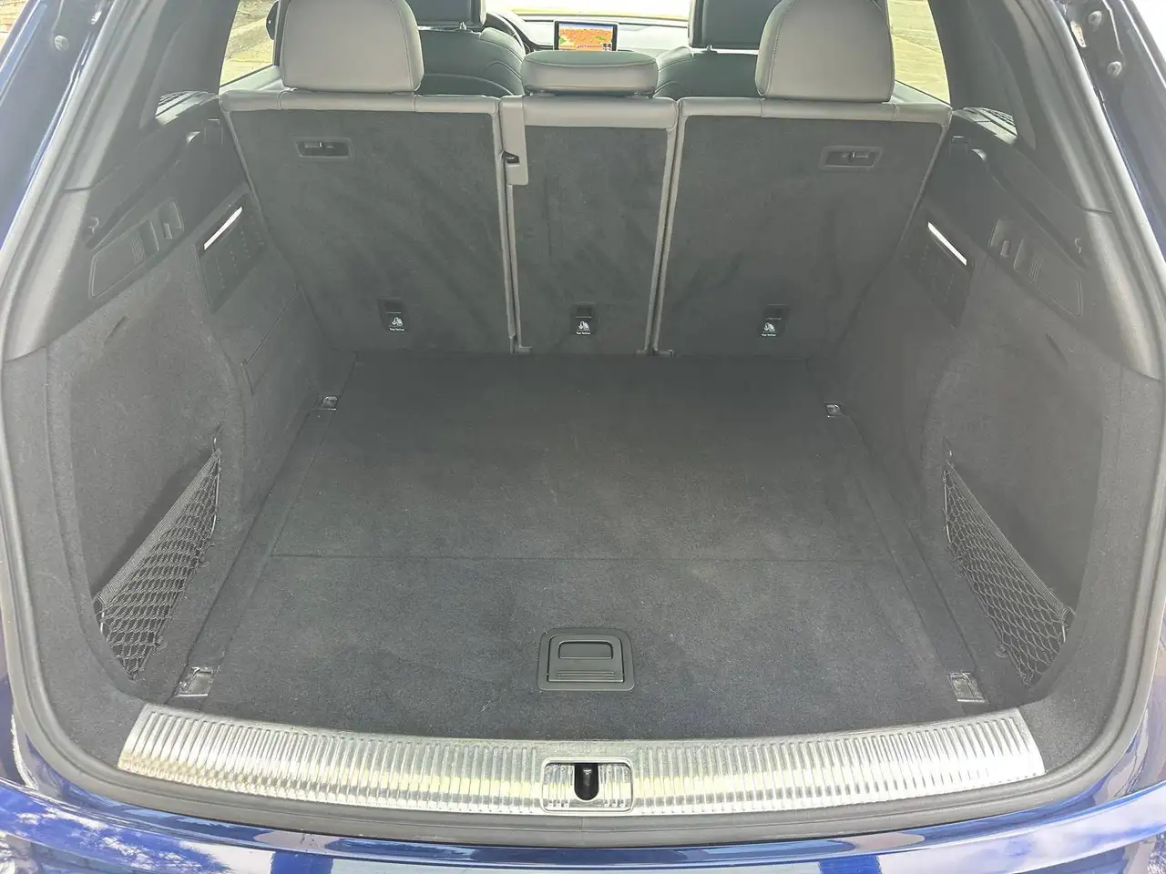 Audi SQ5 снимка Audi SQ5