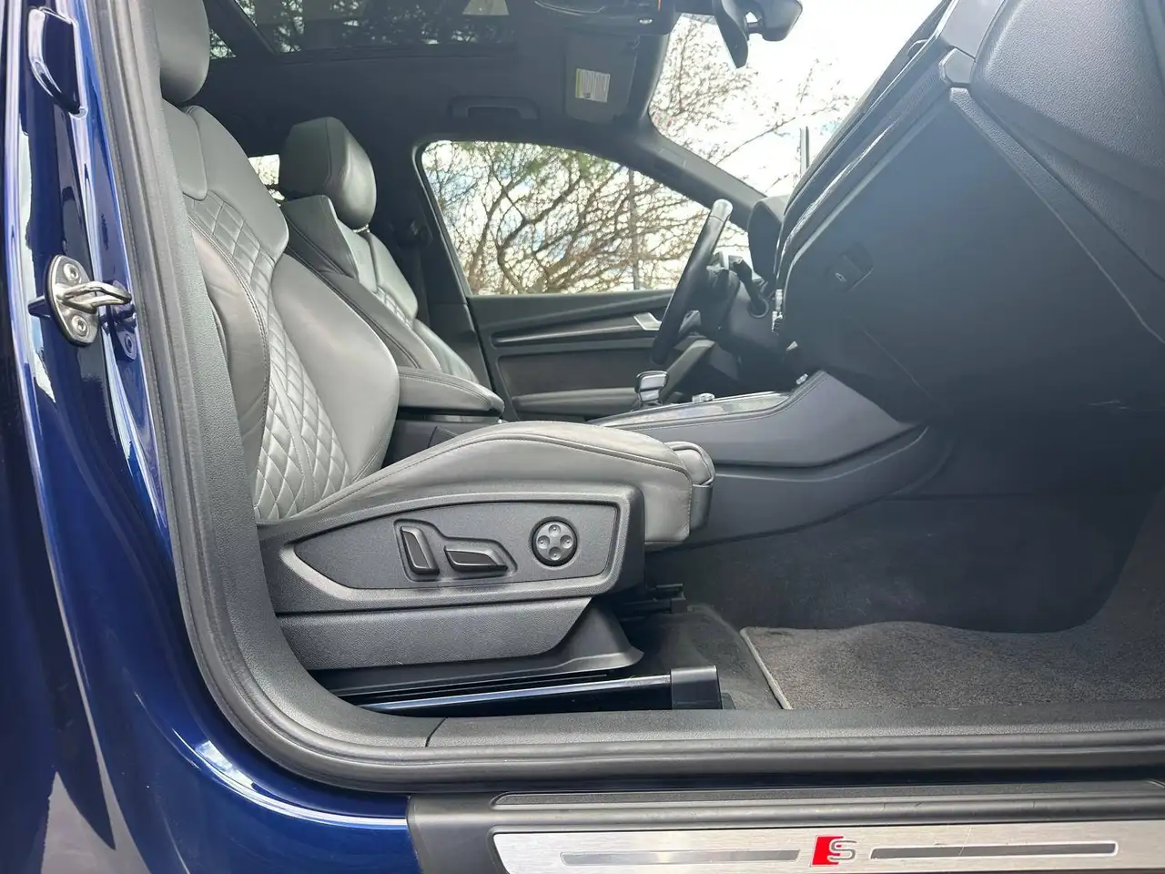 Audi SQ5 снимка Audi SQ5