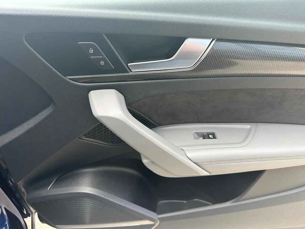 Audi SQ5 снимка Audi SQ5