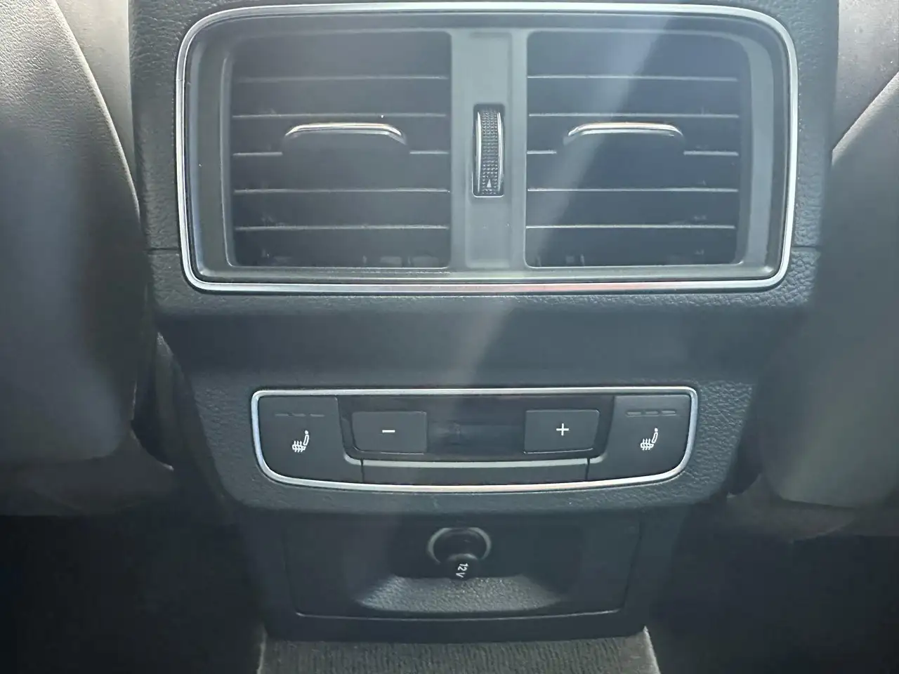 Audi SQ5 снимка Audi SQ5