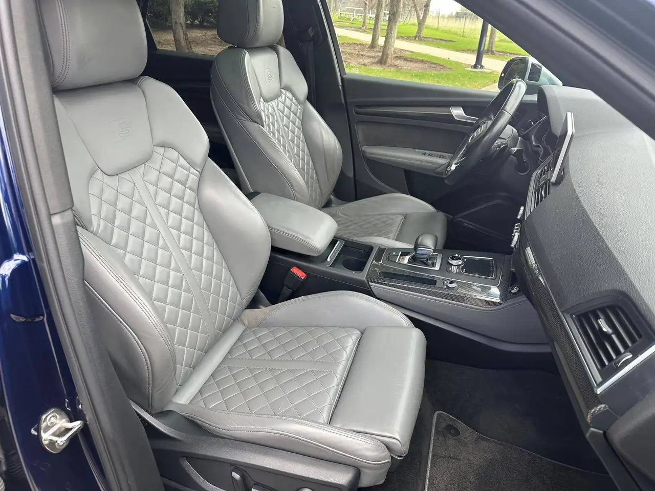 Audi SQ5 снимка Audi SQ5