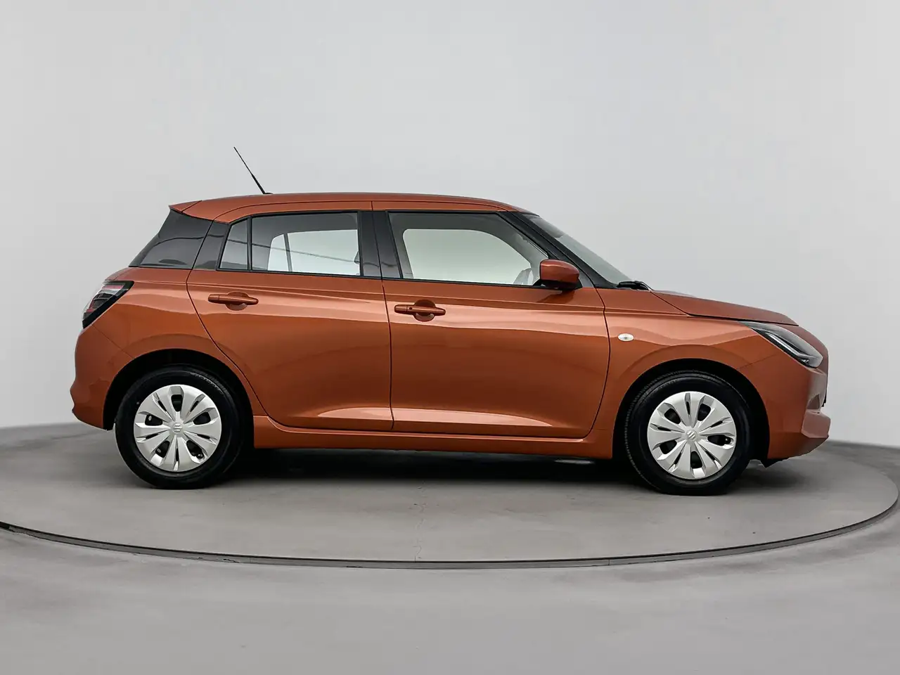 Suzuki Swift 2025 — фото 12