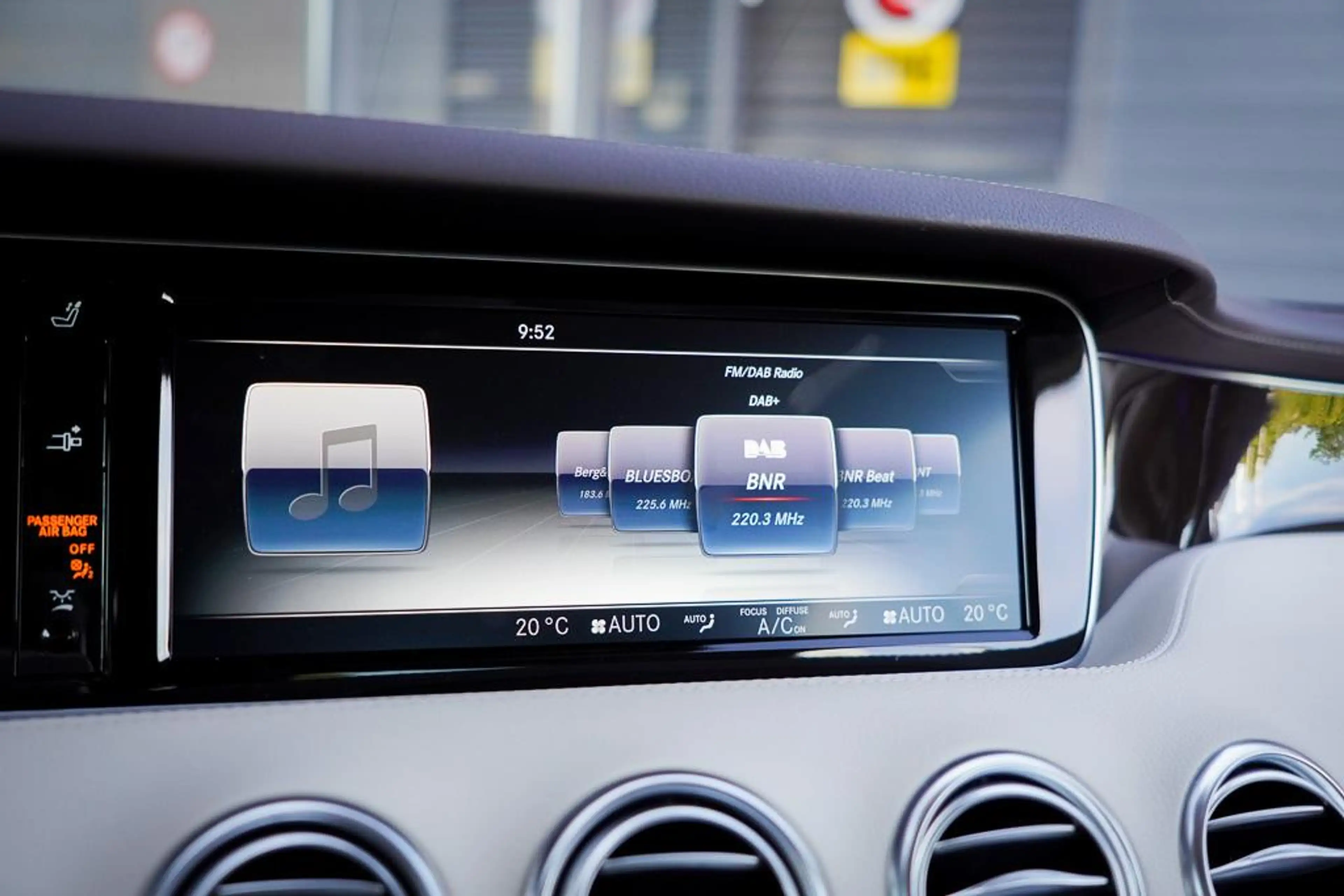Mercedes-Benz S 500 Cabrio AMG / NL Auto / Burmester / Nachtzicht / Ri — photo 25