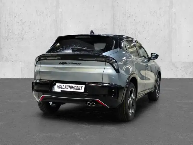 Alfa Romeo Junior view 2
