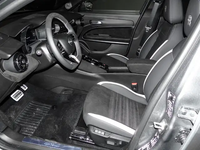 Alfa Romeo Junior view 12