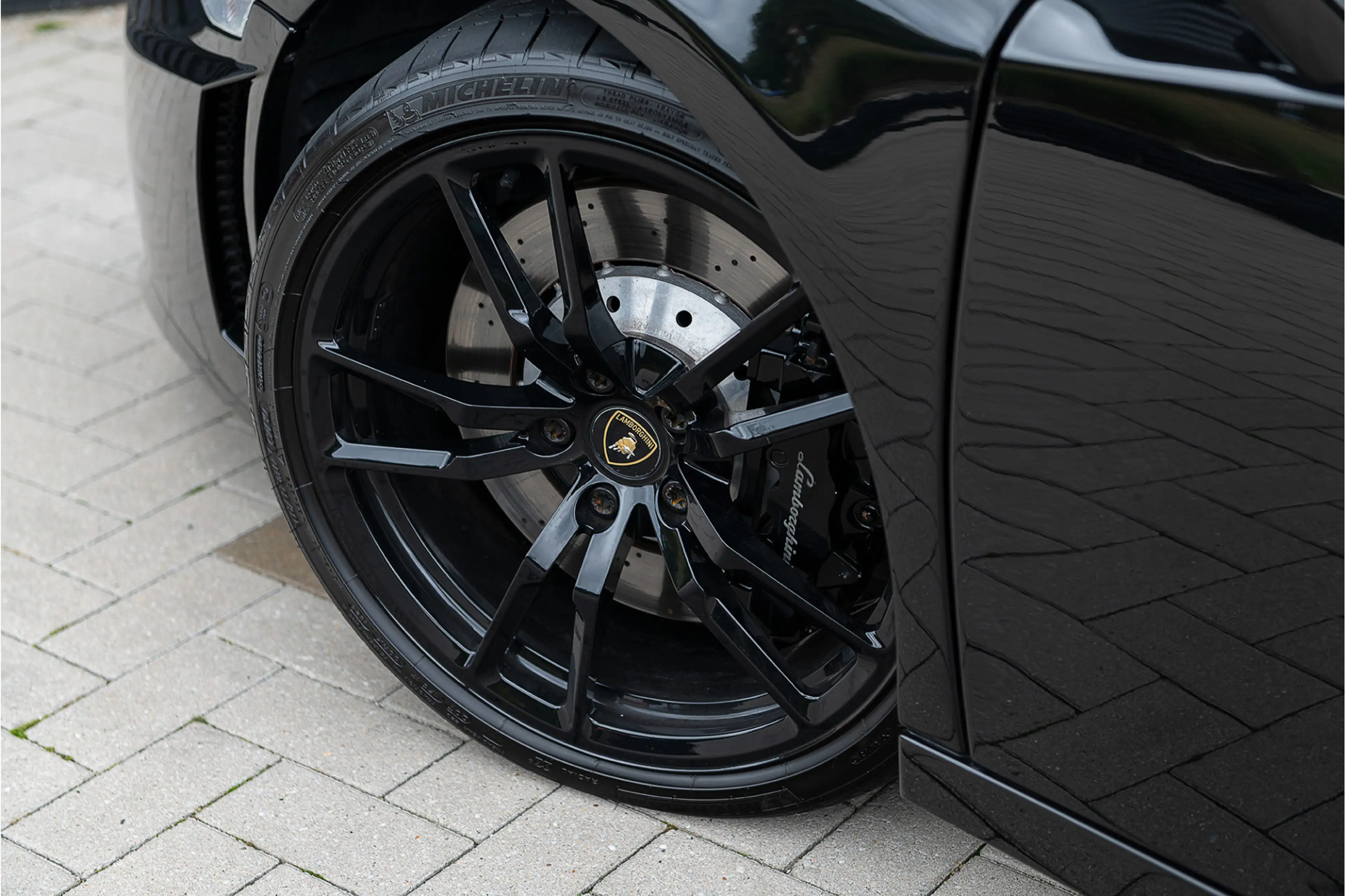 Lamborghini Gallardo 5.2 V10 LP560-4 Spyder Carbon Performante Pakket K — photo 20