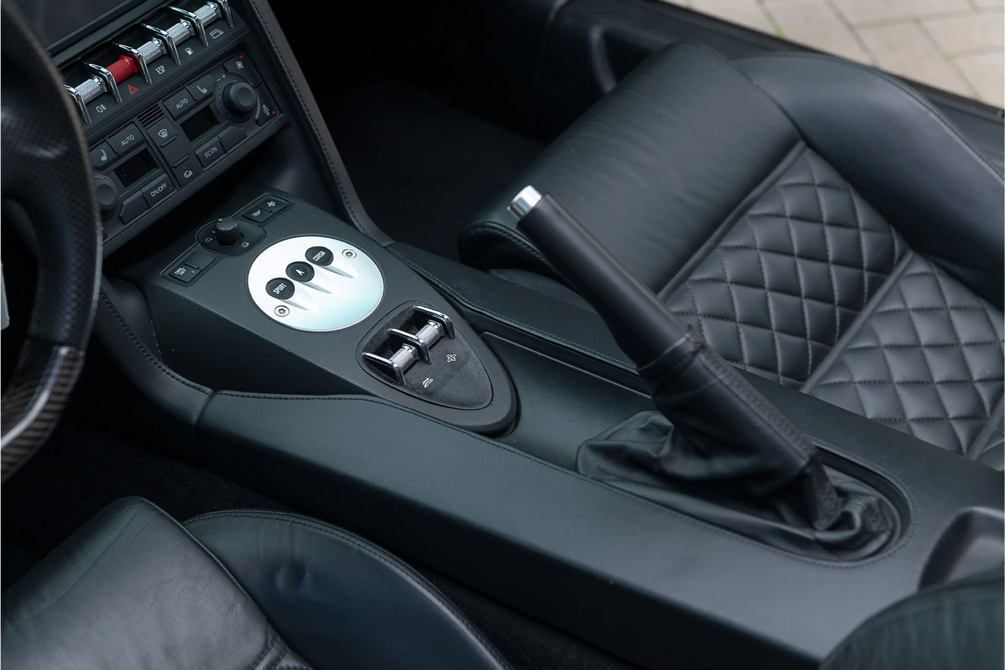 Lamborghini Gallardo 5.2 V10 LP560-4 Spyder Carbon Performante Pakket K — photo 44