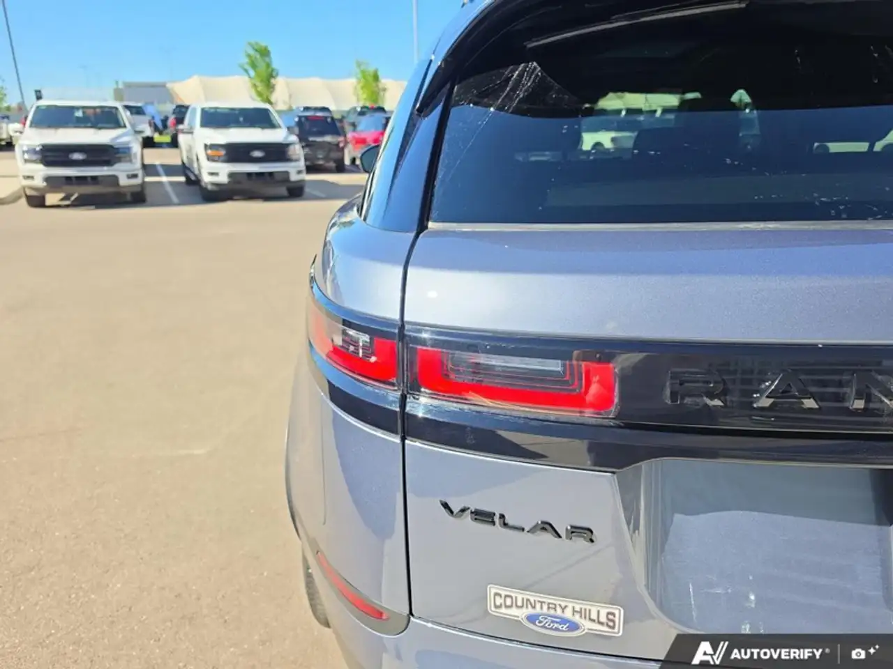 Land Rover Range Rover Velar снимка Land Rover Range Rover Velar