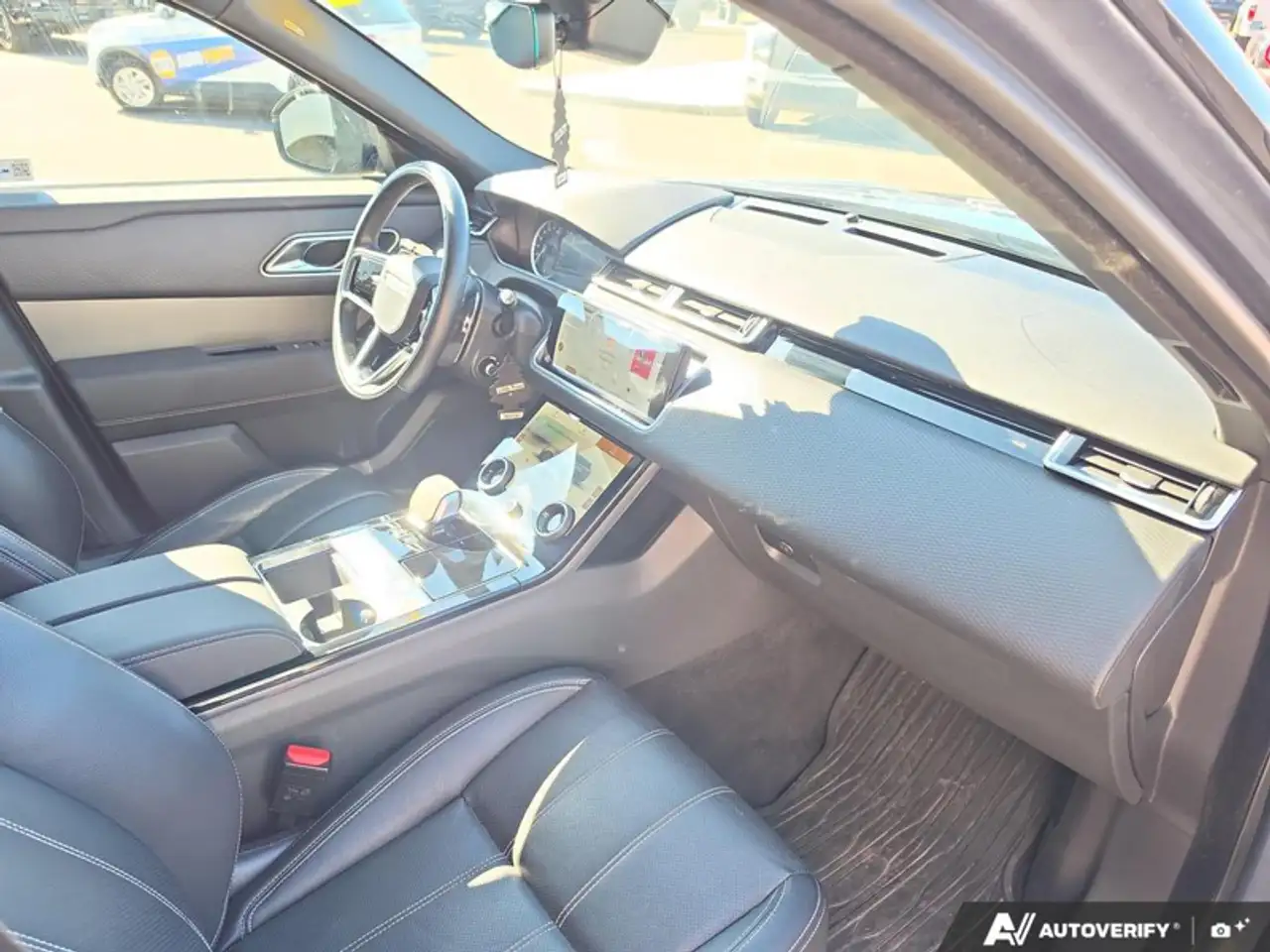 Land Rover Range Rover Velar снимка Land Rover Range Rover Velar