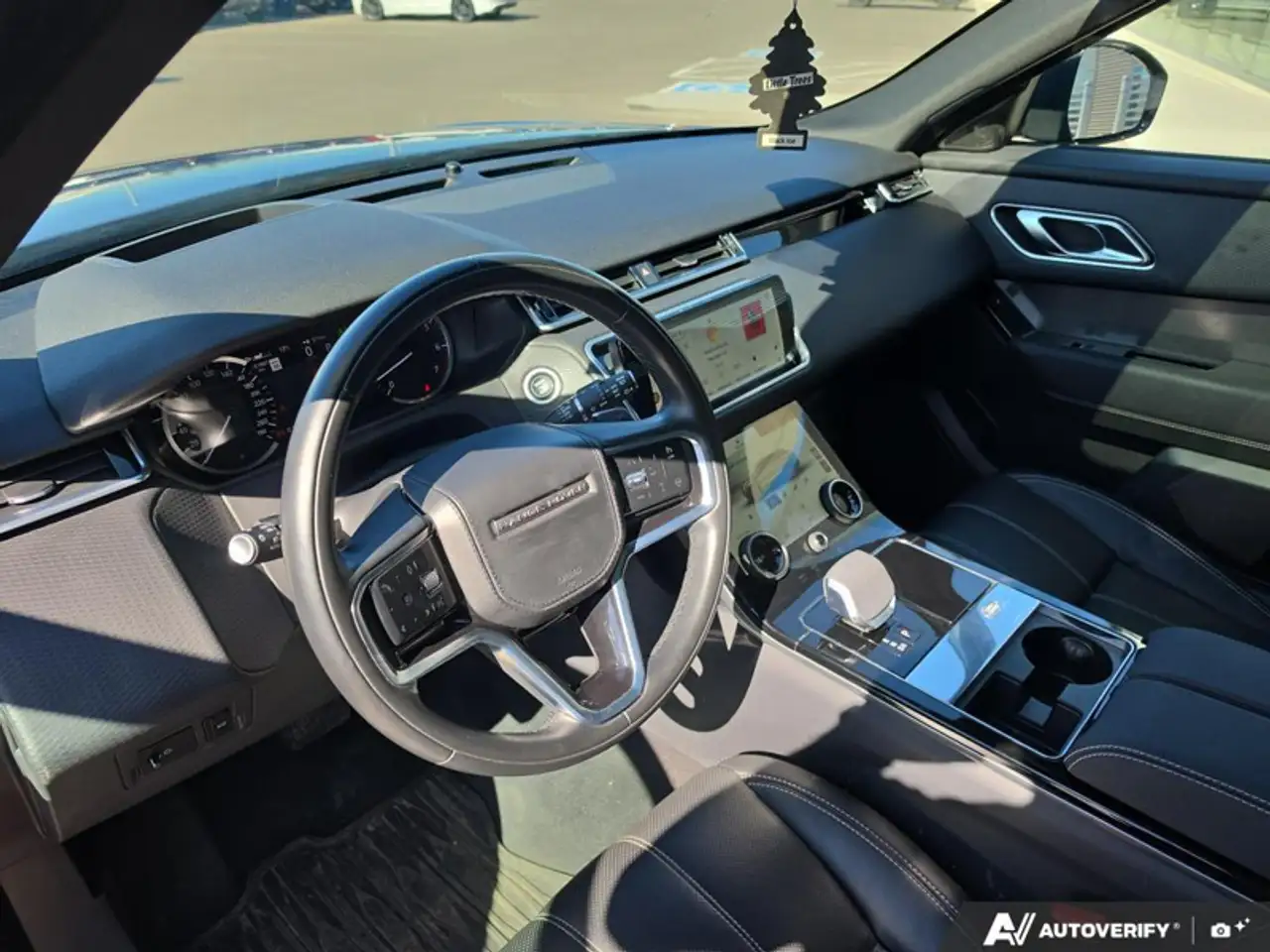 Land Rover Range Rover Velar снимка Land Rover Range Rover Velar
