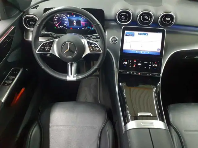 Mercedes-Benz C-Class view 9