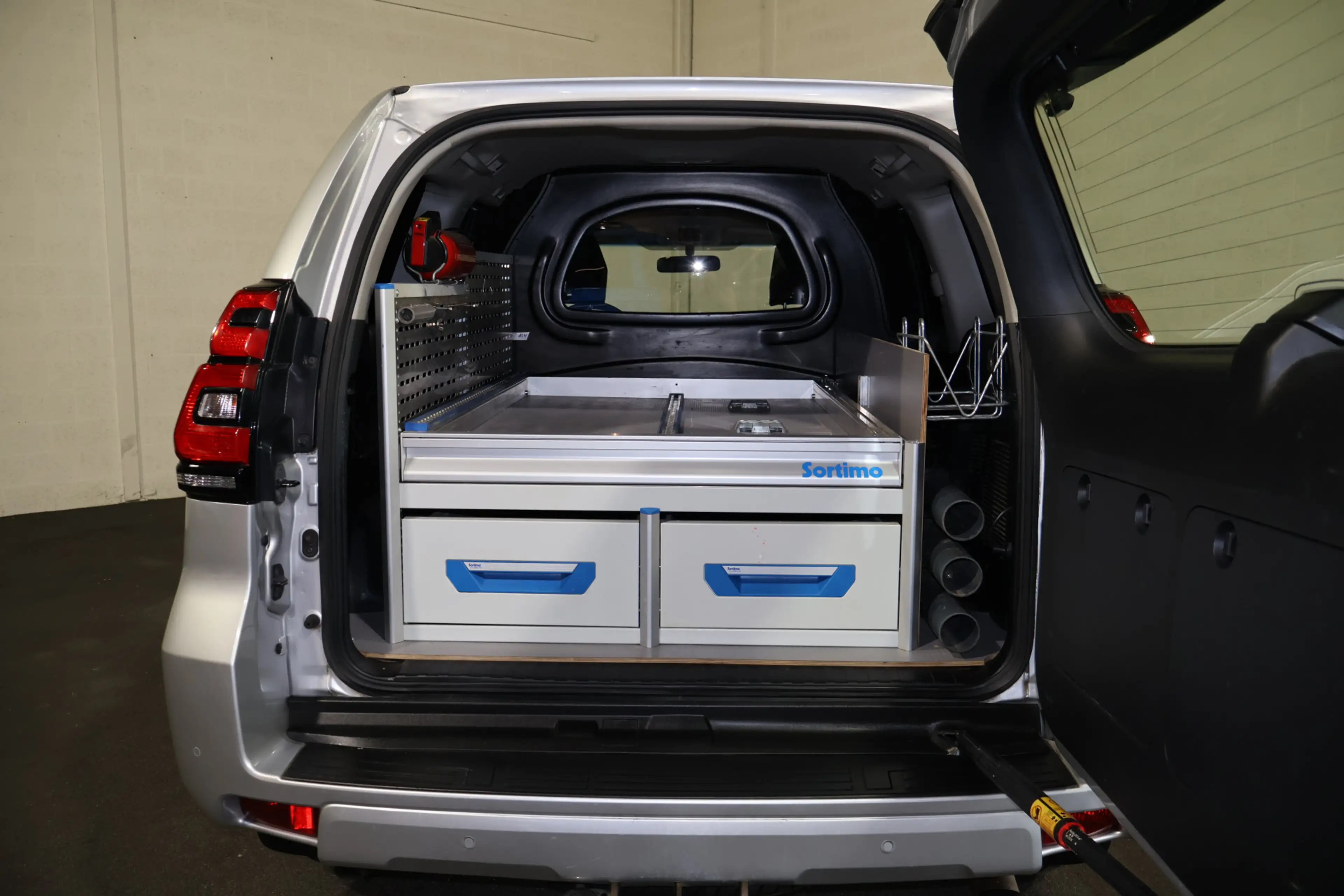Toyota Land Cruiser 2.8 D-4D-F Challenger Window Van — photo 14