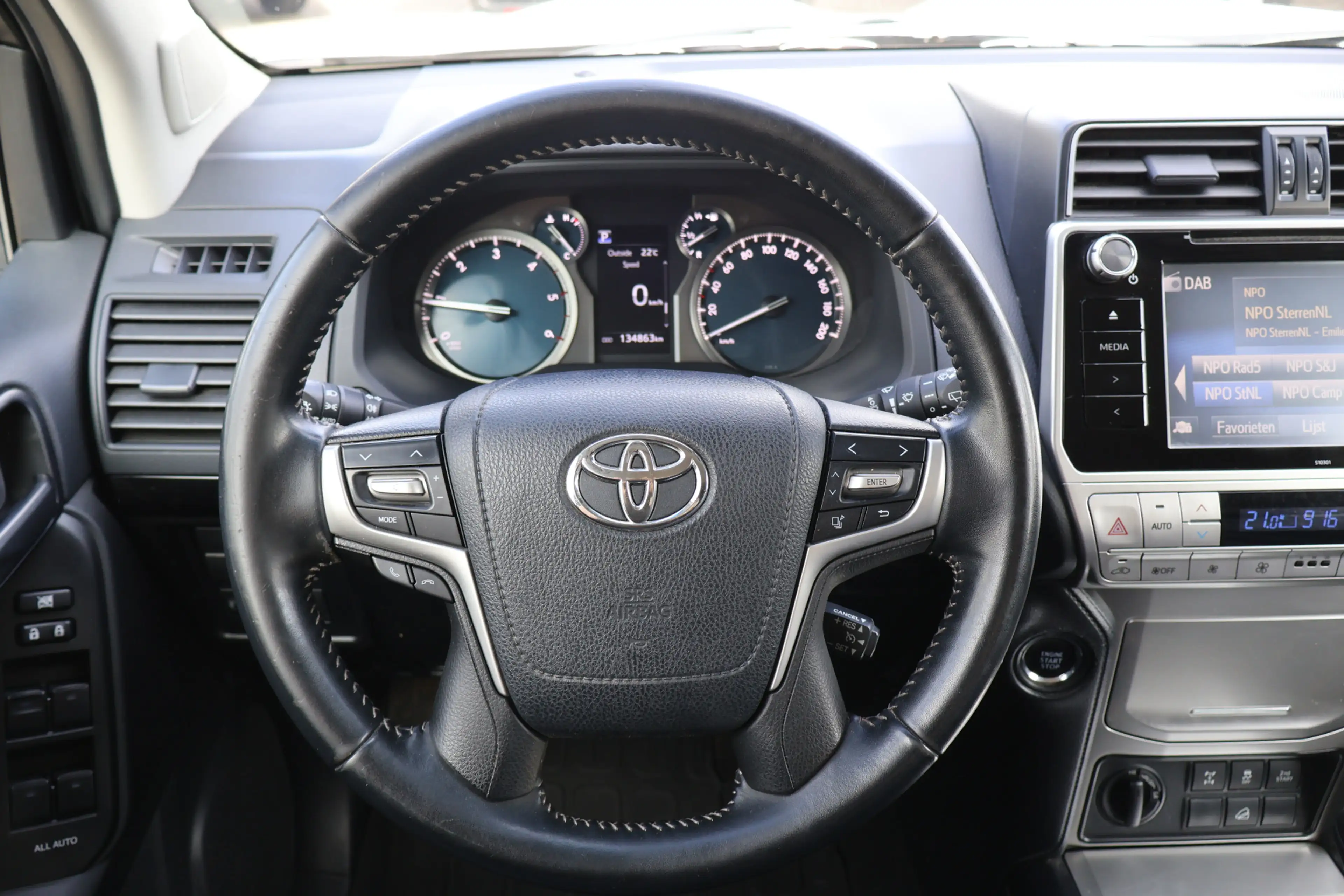 Toyota Land Cruiser 2.8 D-4D-F Challenger Window Van — photo 20