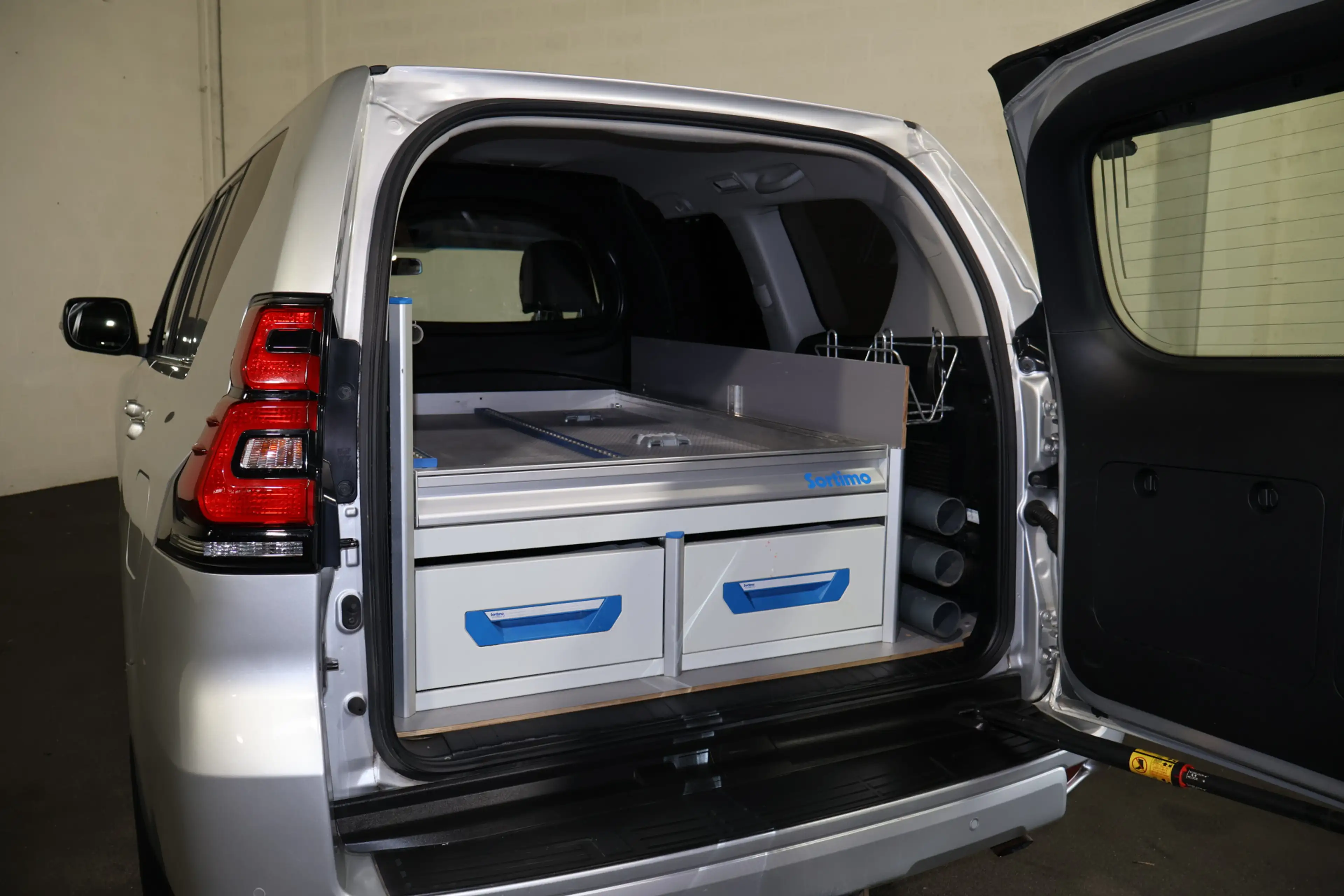 Toyota Land Cruiser 2.8 D-4D-F Challenger Window Van — photo 13