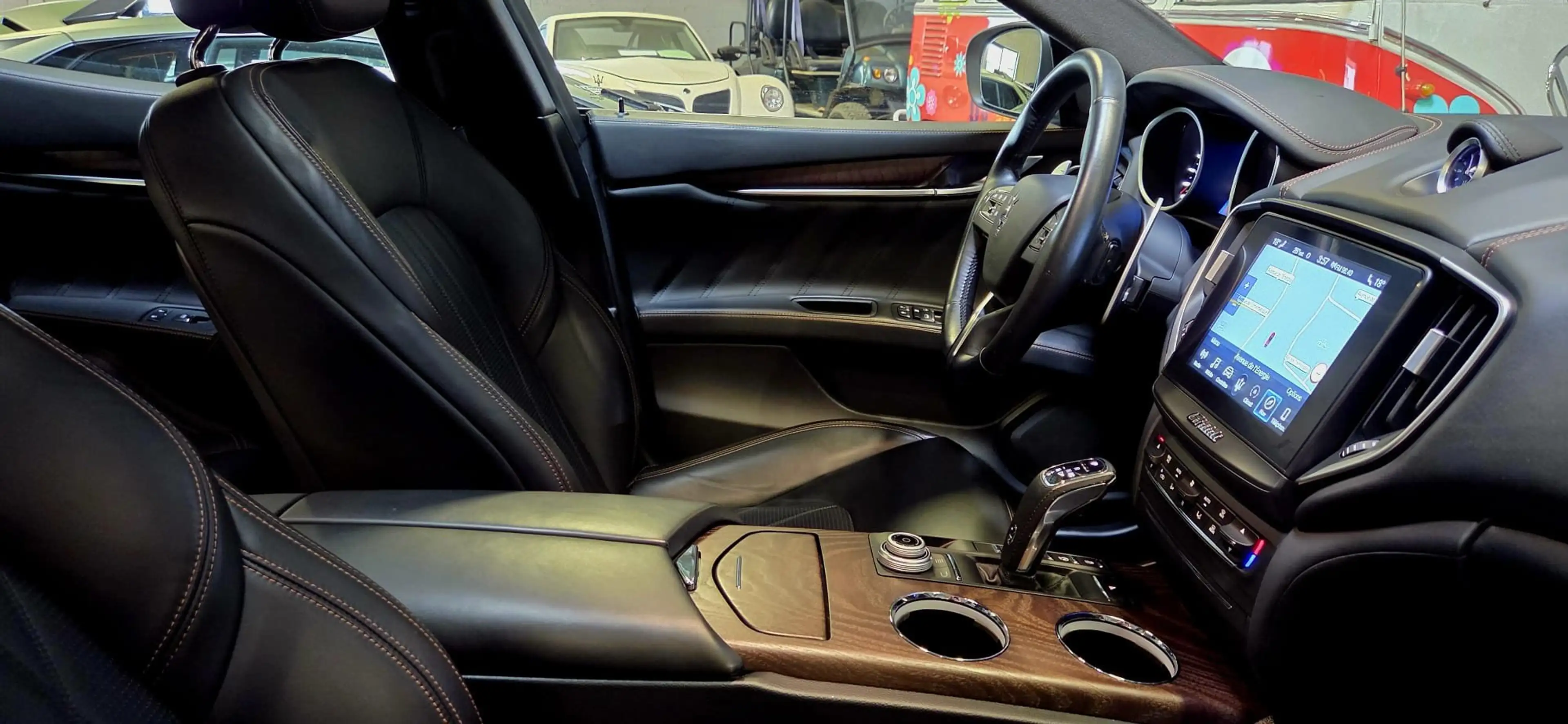 Maserati Ghibli Ghibli 3.0 V6 Bi-Turbo 350 GranLusso — photo 9