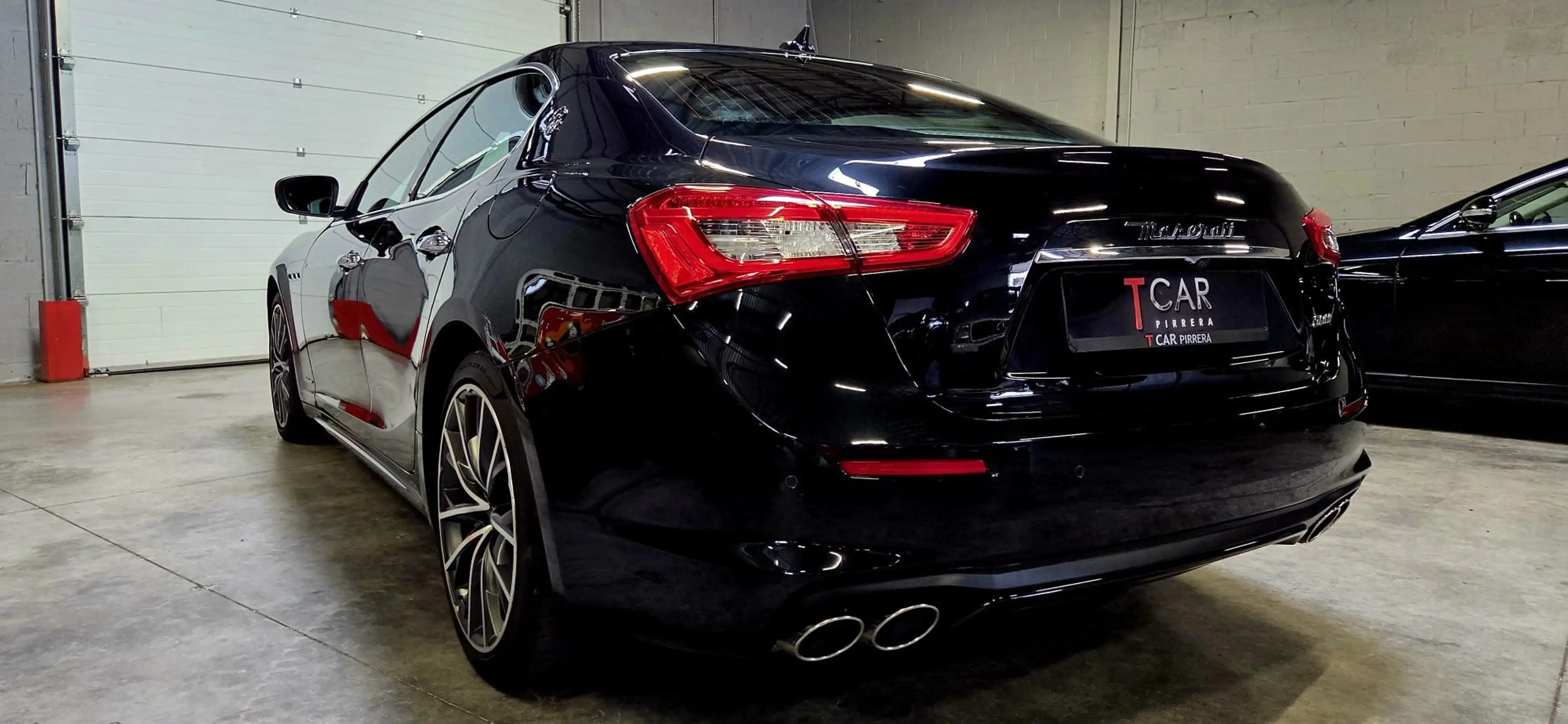 Maserati Ghibli Ghibli 3.0 V6 Bi-Turbo 350 GranLusso — photo 6