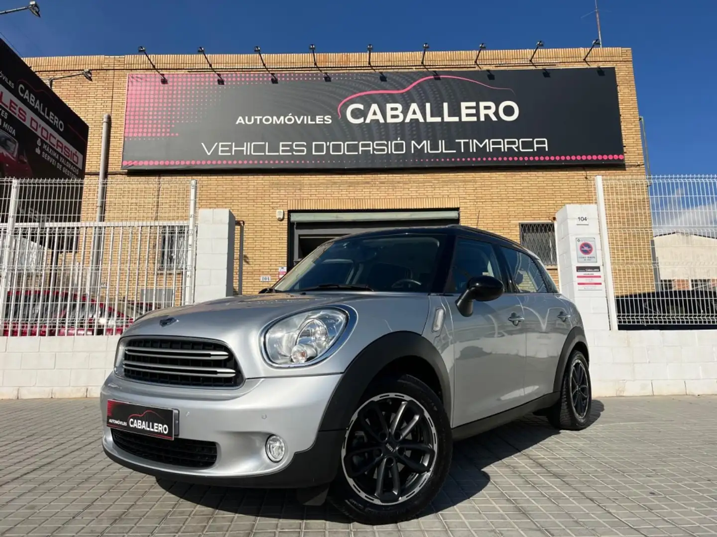 MINI Cooper Countryman D Gris - 1