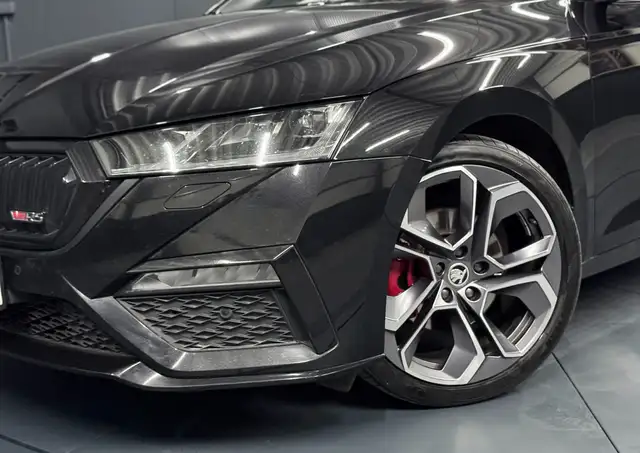 Skoda Octavia view 2