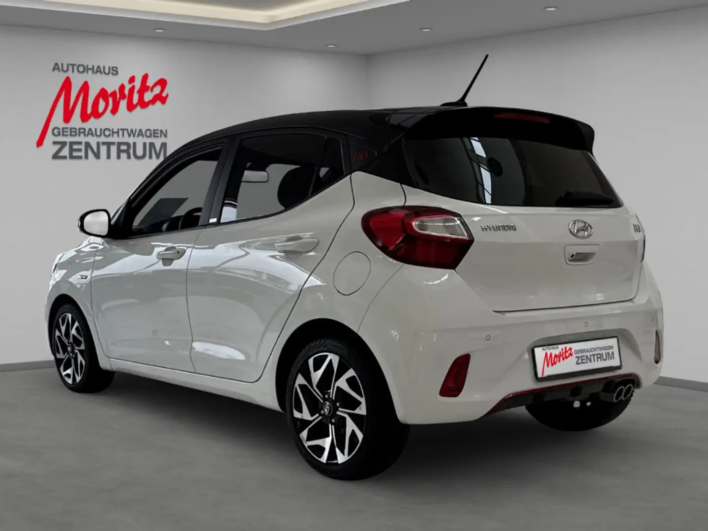 Hyundai i10 1.0 N Line *ALLWETTER*NAVI*DAB & MEHR!* Weiß - 2