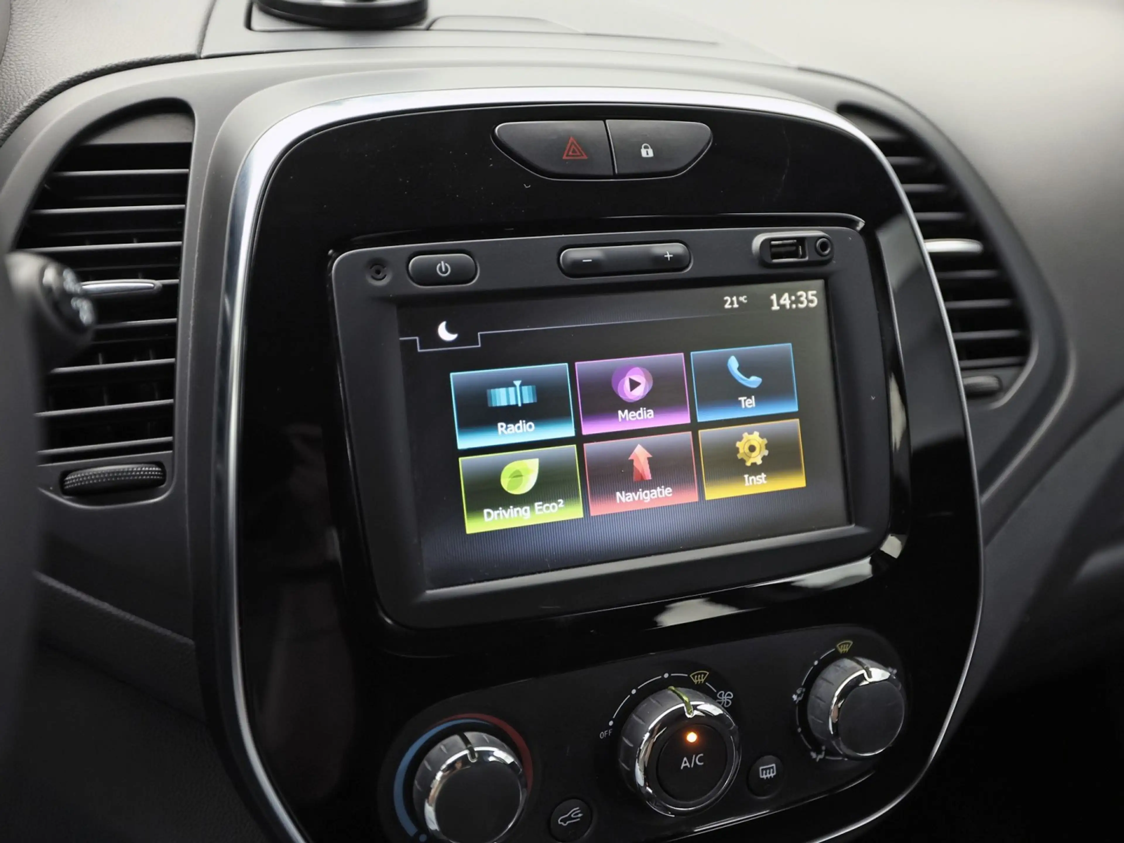 Renault Captur 0.9 TCe Sport (NAVIGATIE, CAMERA, CRUISE, SPORTSTO — photo 22
