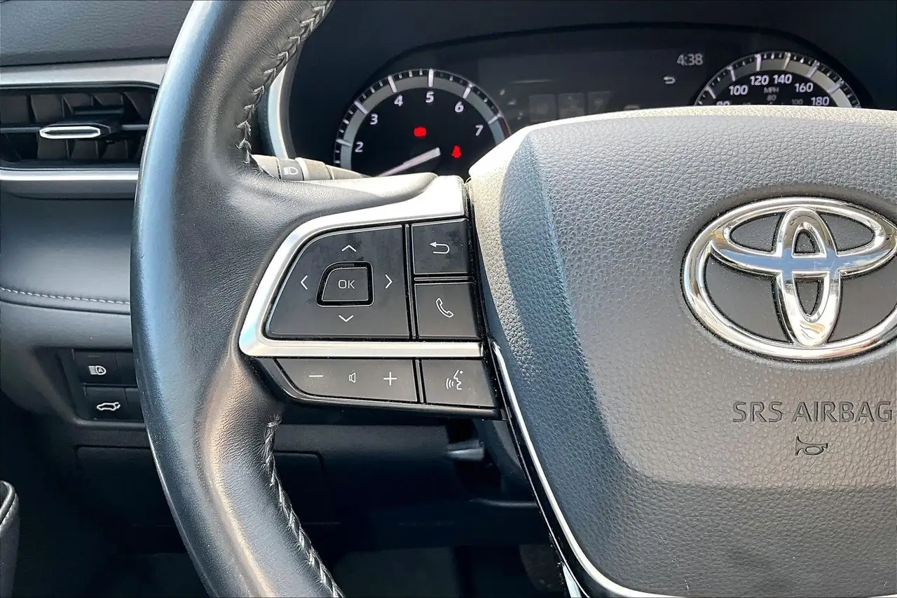Toyota Highlander снимка Toyota Highlander