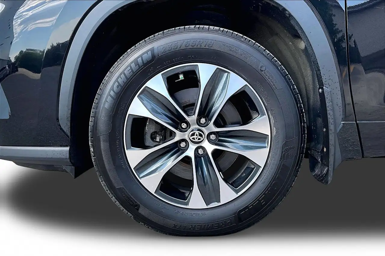 Toyota Highlander снимка Toyota Highlander