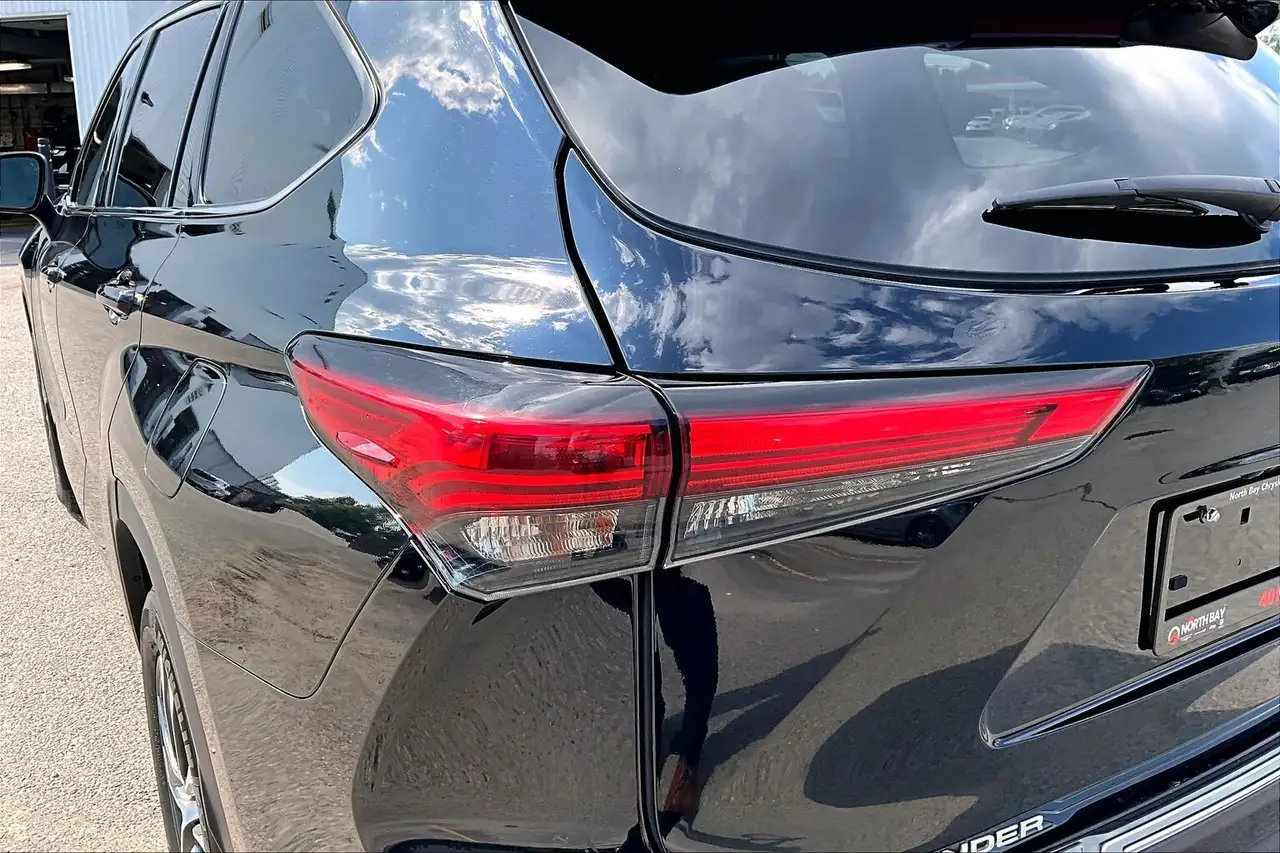 Toyota Highlander снимка Toyota Highlander