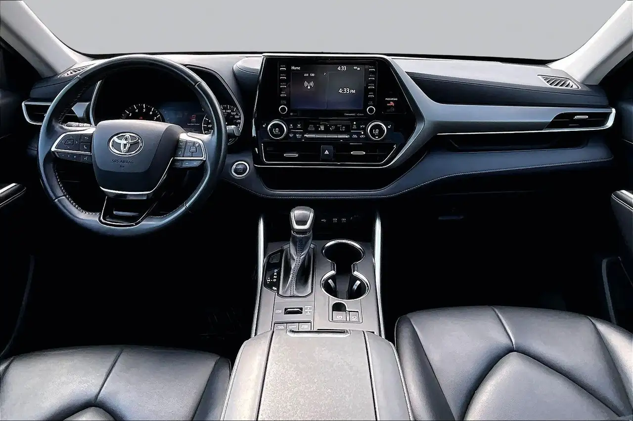 Toyota Highlander снимка Toyota Highlander