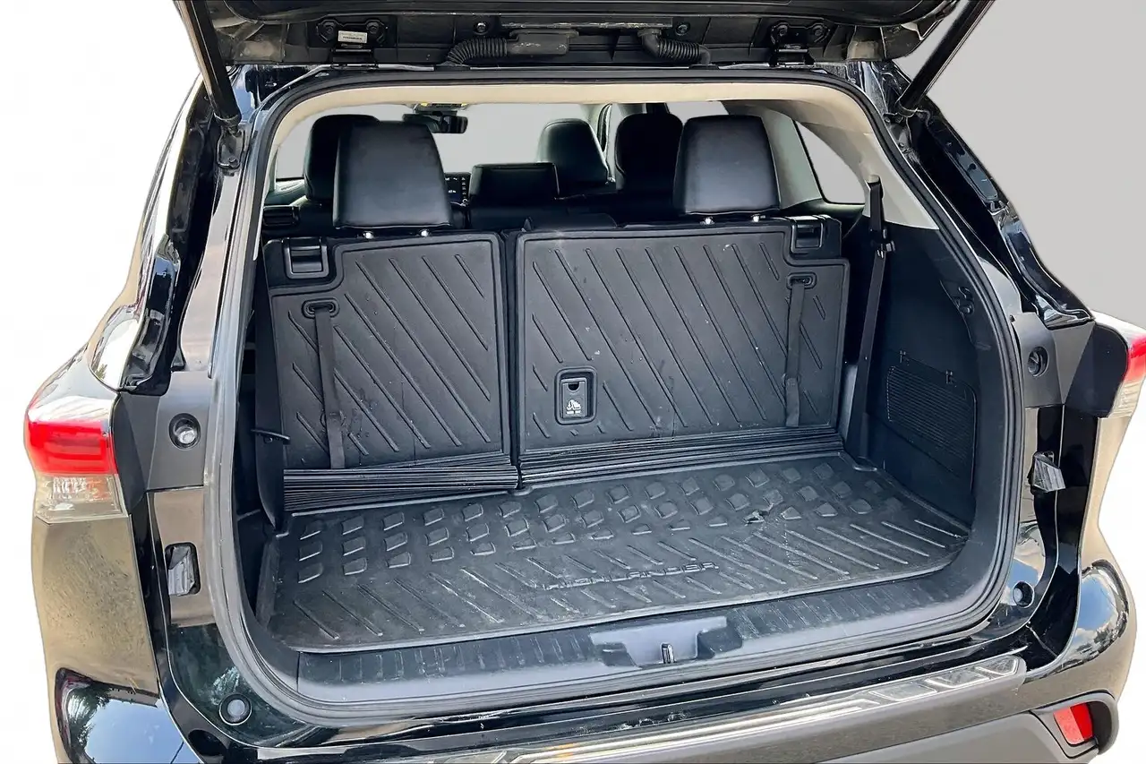 Toyota Highlander снимка Toyota Highlander