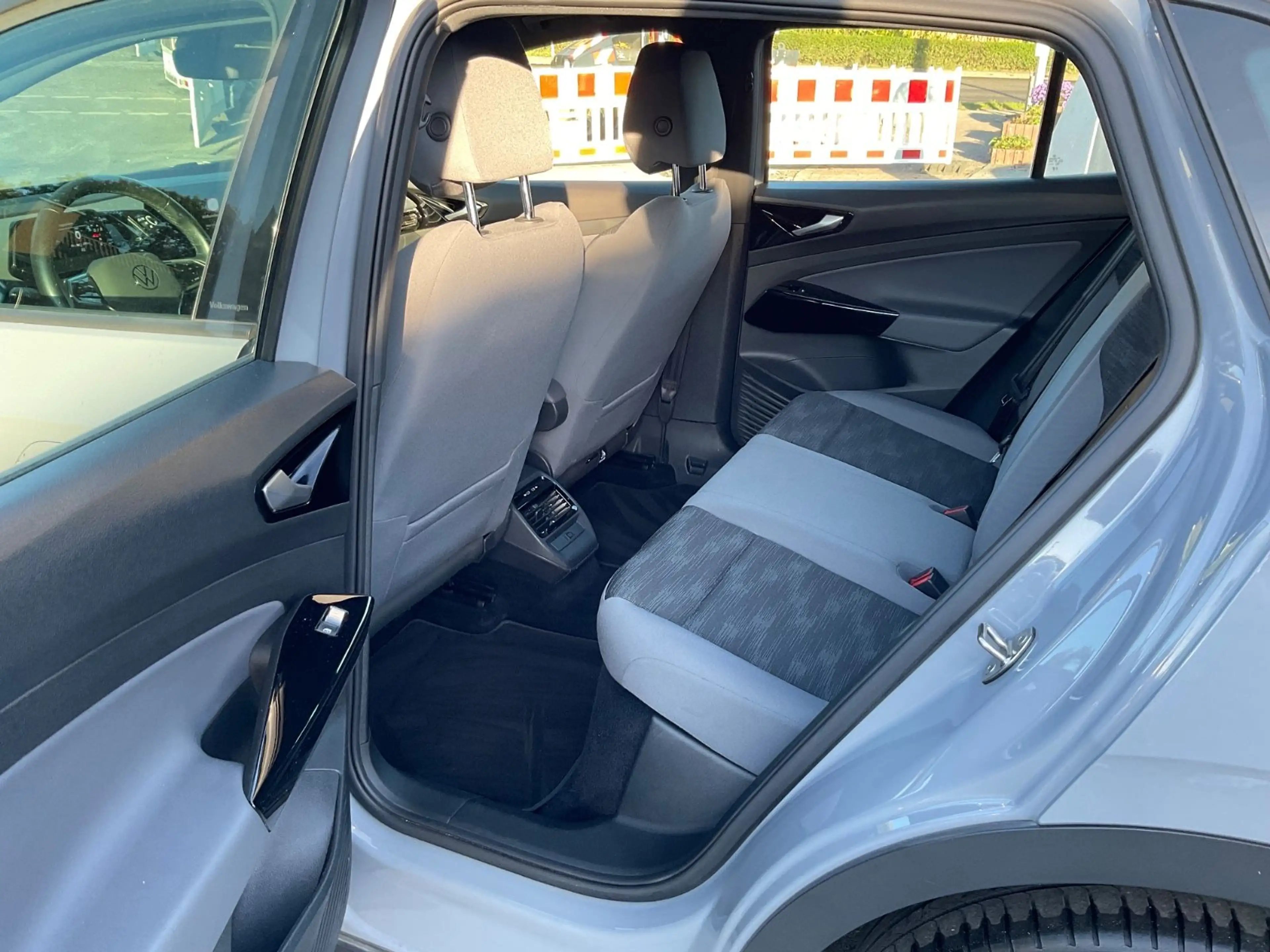 Volkswagen ID.4 Pro Performance 82 kWh,Wärmepumpe,LED,Navi, — photo 9