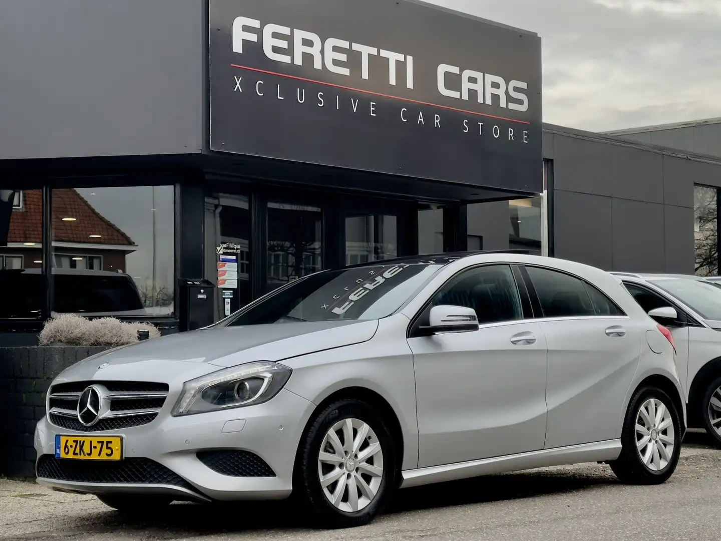 Mercedes-Benz A 180 CDI Ambition PANODAK LEDER NAVI AIRCO LED LMV PDC Grijs - 1