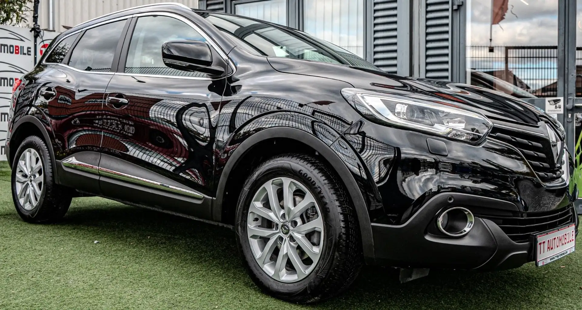 Renault Kadjar 1.2 TCE "Business" NAVI|KEYLESSGO|SPURH. Schwarz - 2