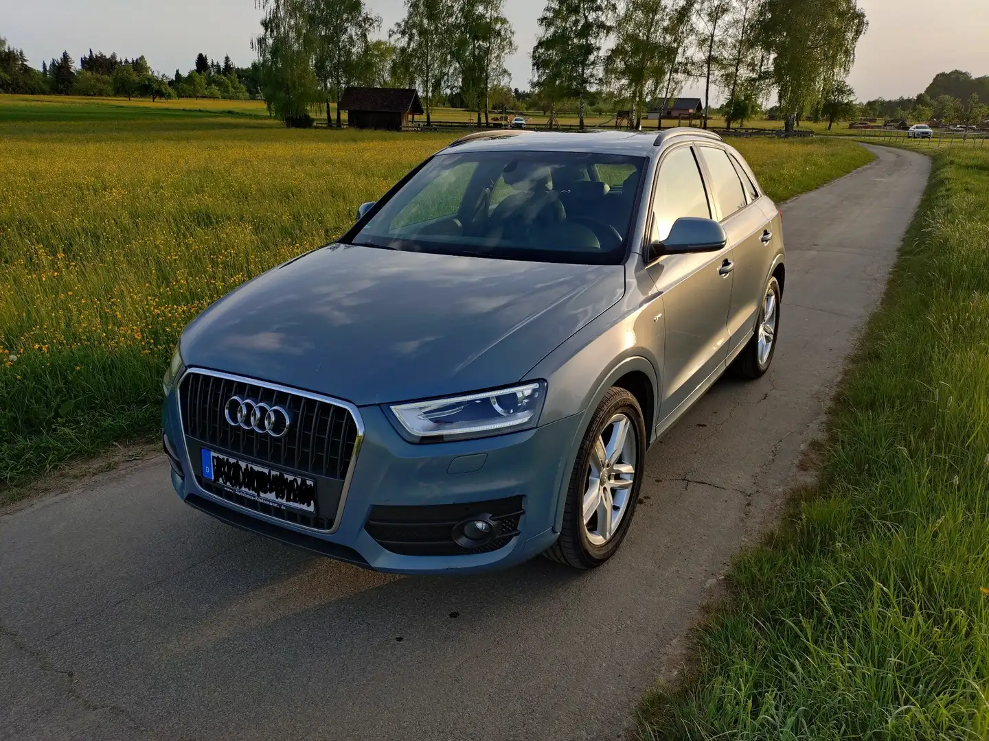 Audi Q3 2.0 TDI Blue - 2