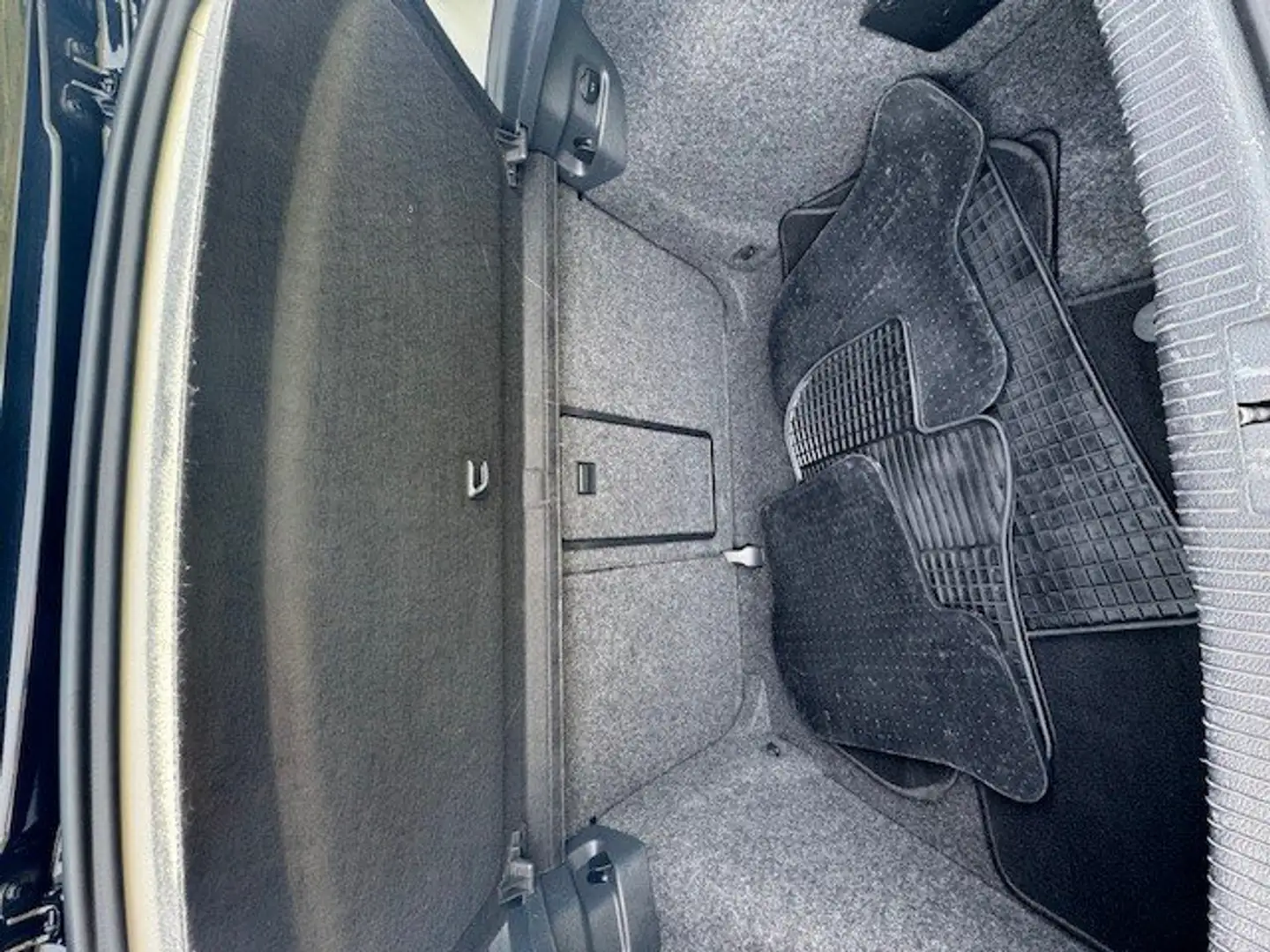 Volkswagen Golf Golf Rabbit 1,6 GT TDI DPF Rabbit Schwarz - 2
